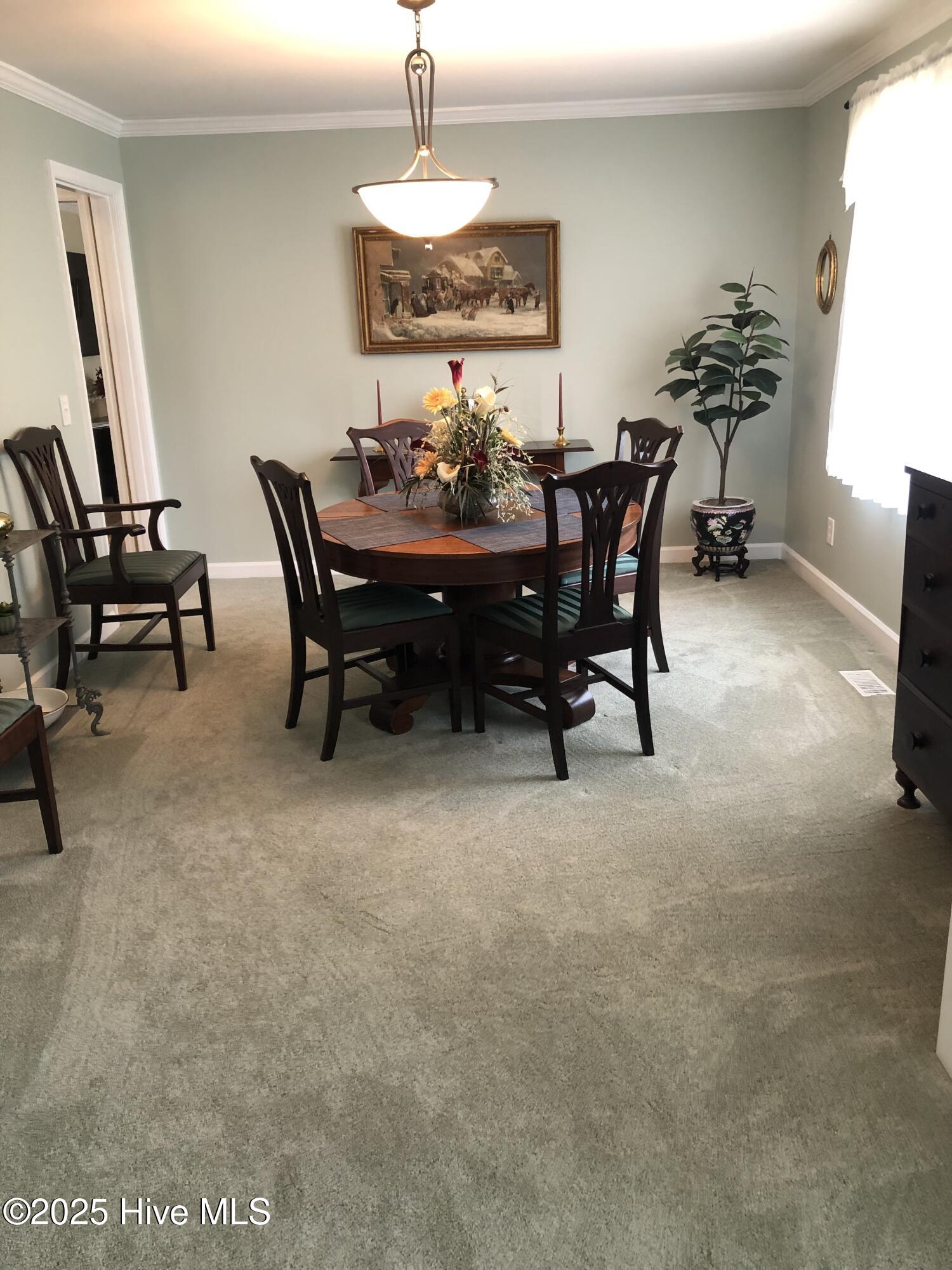 271 Shoreline Drive Property Photo 6