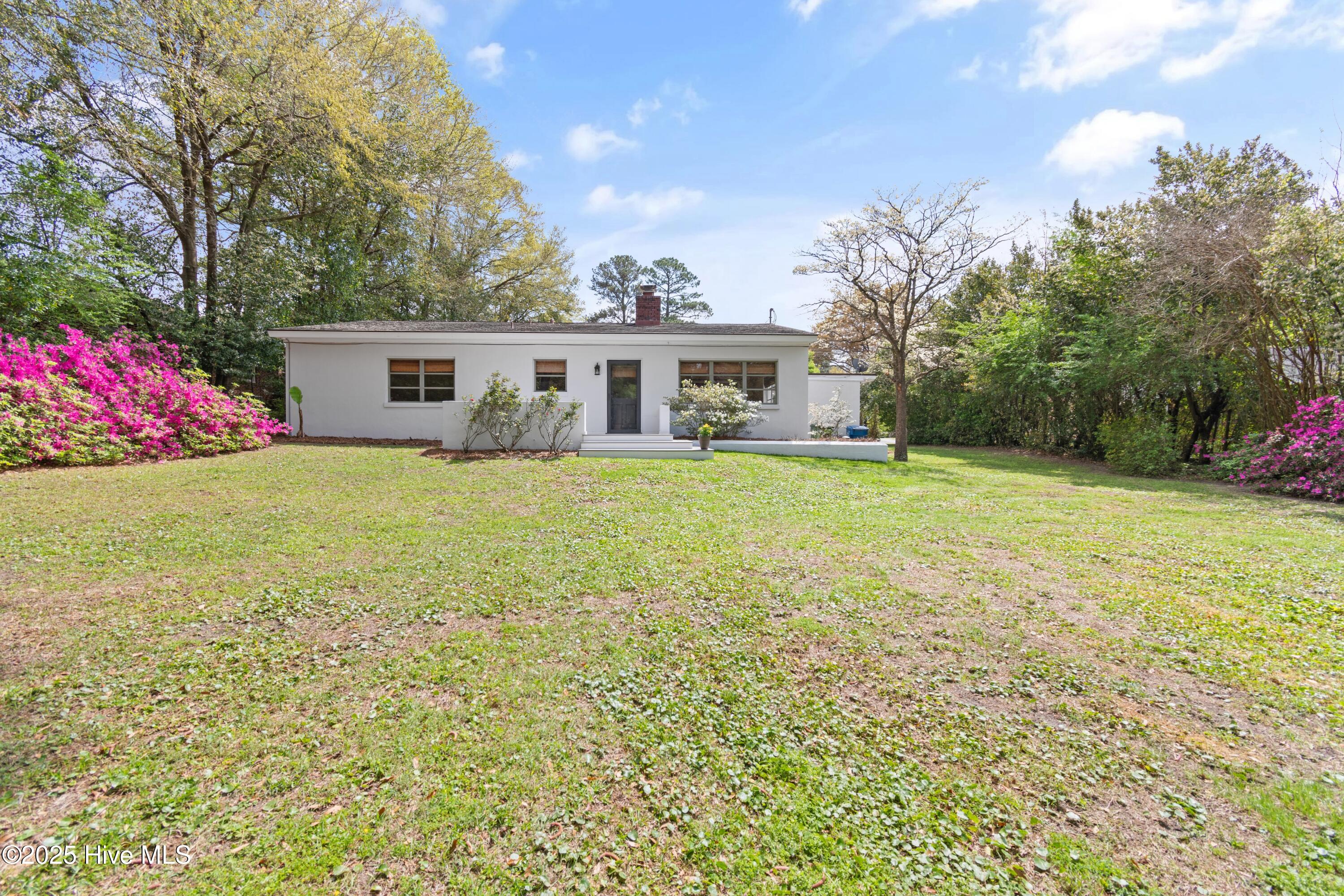 4719 Long Leaf Hills Drive Property Photo 5