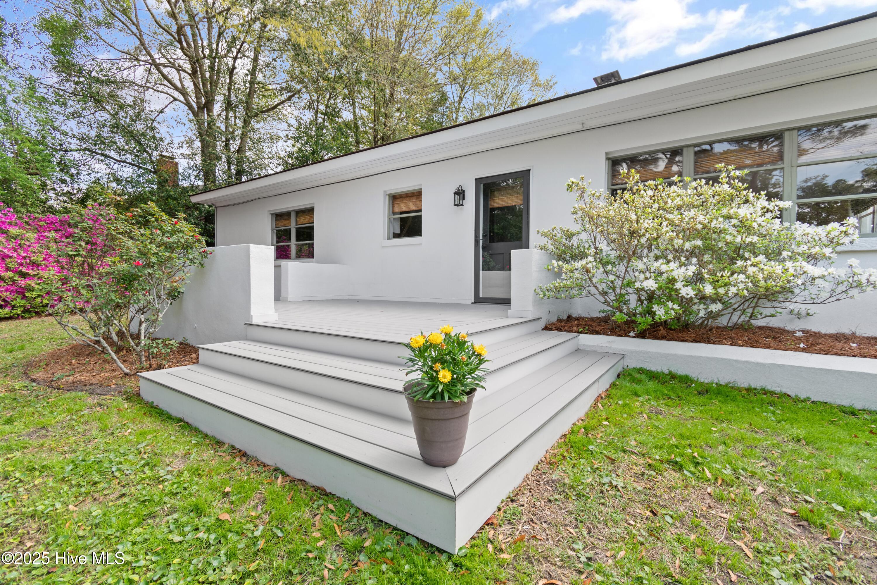 4719 Long Leaf Hills Drive Property Photo 10