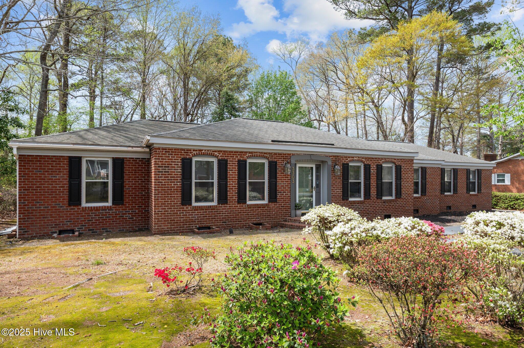 3303 Ellsworth Drive Property Photo 1