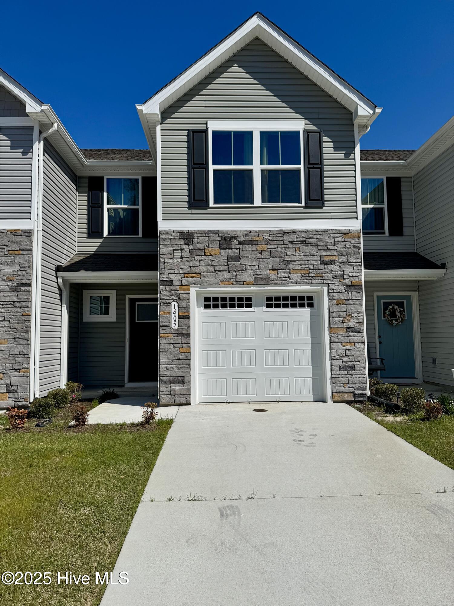 1405 Raven Way Property Photo