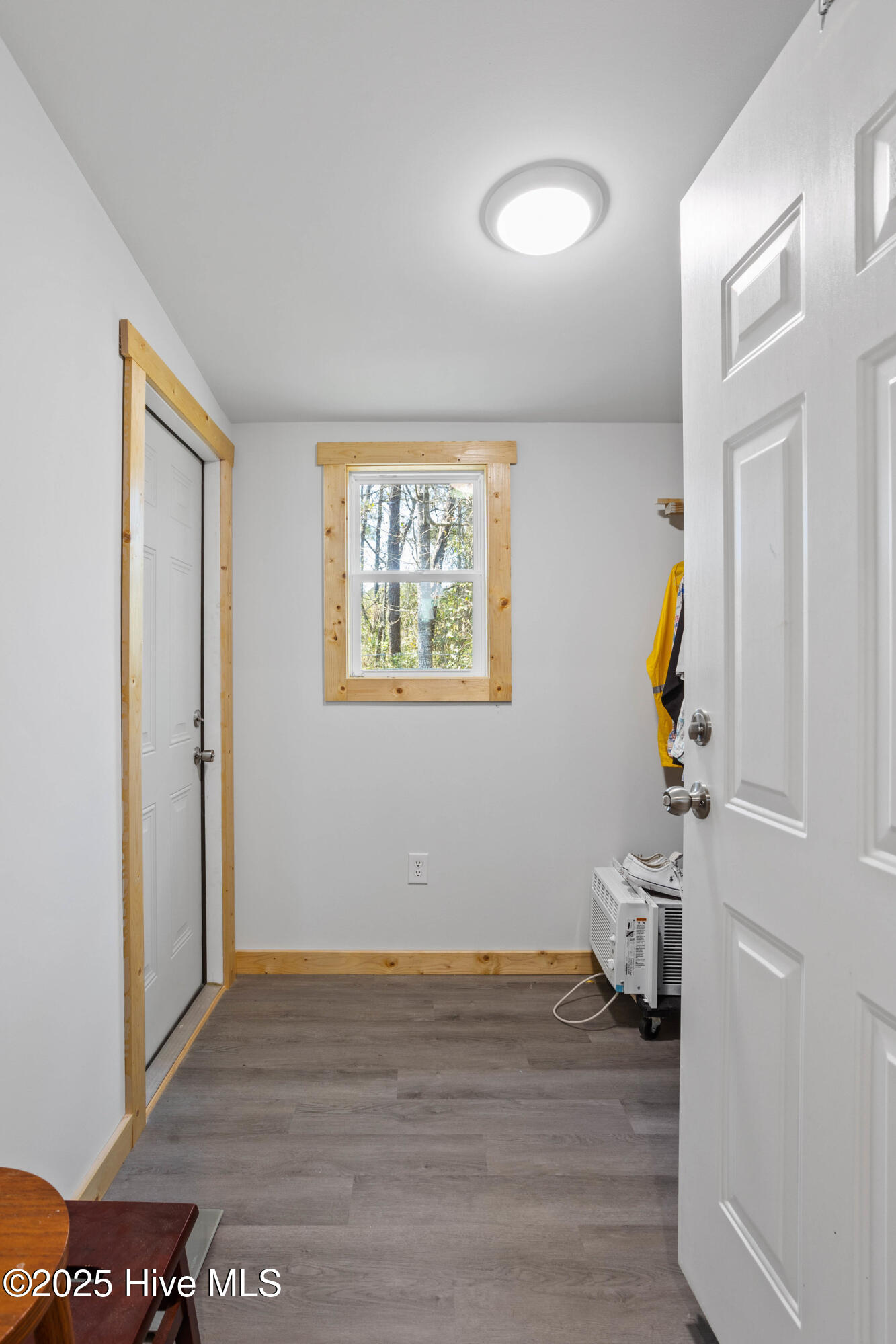 8287 River Road Property Photo 12