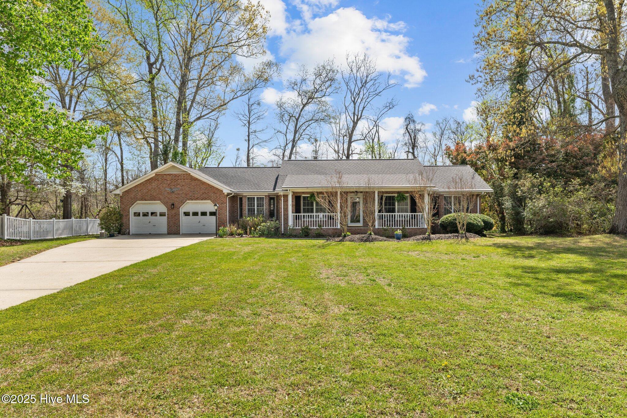 125 Norbury Drive Property Photo