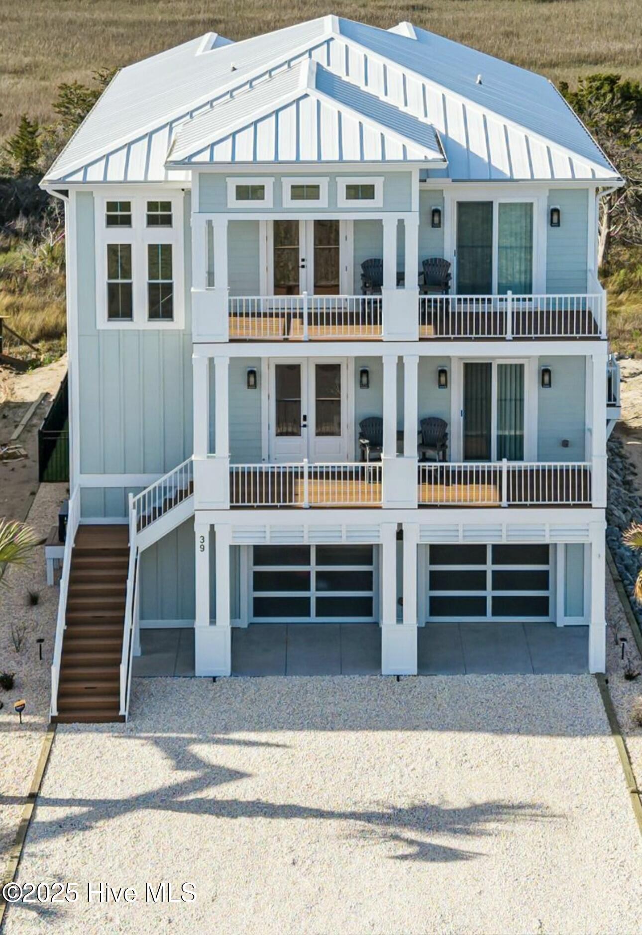 13 Moore Street Property Photo 1