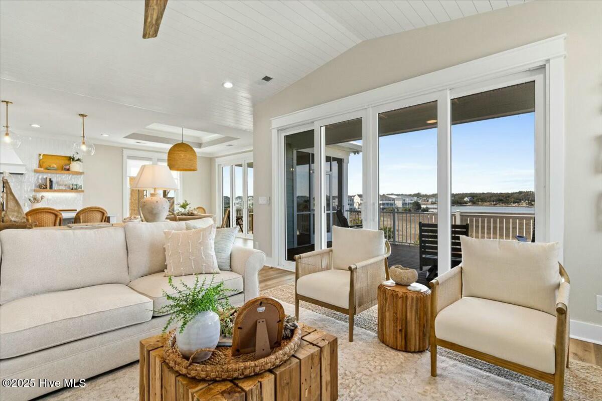 13 Moore Street Property Photo 6