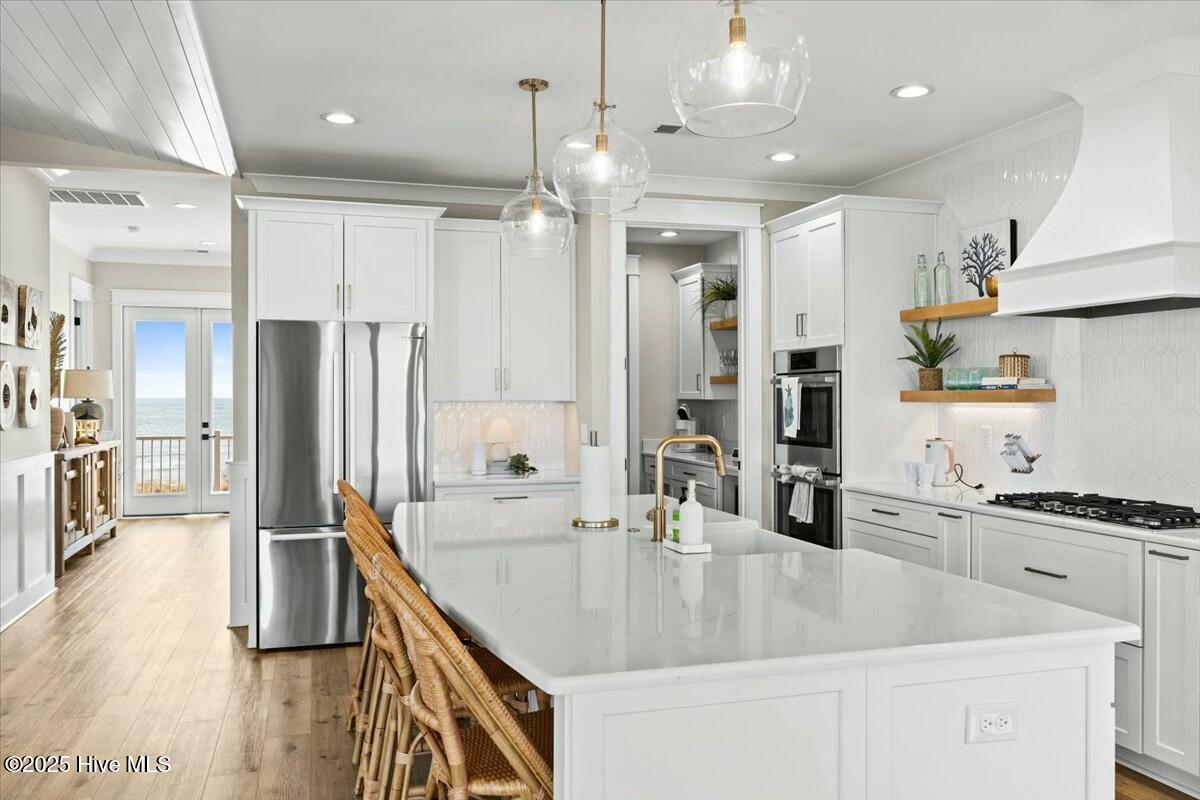 13 Moore Street Property Photo 8