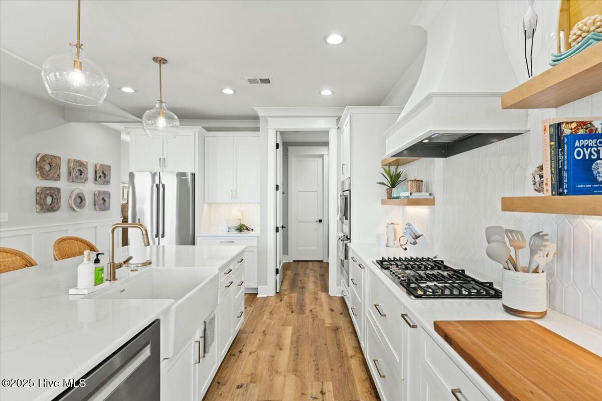 13 Moore Street Property Photo 9