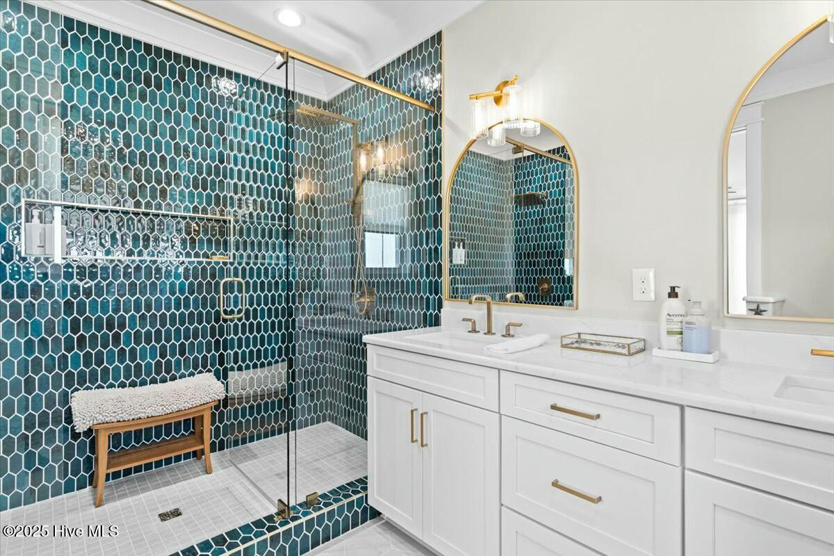 13 Moore Street Property Photo 17