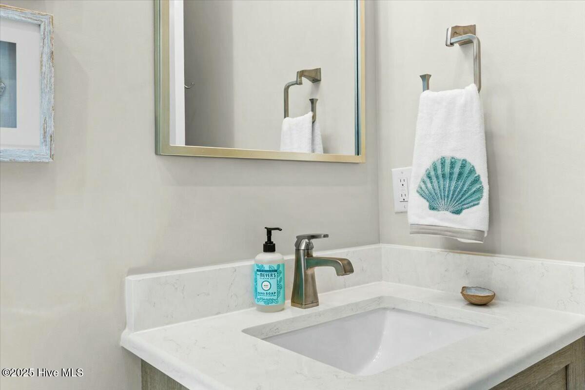 13 Moore Street Property Photo 30