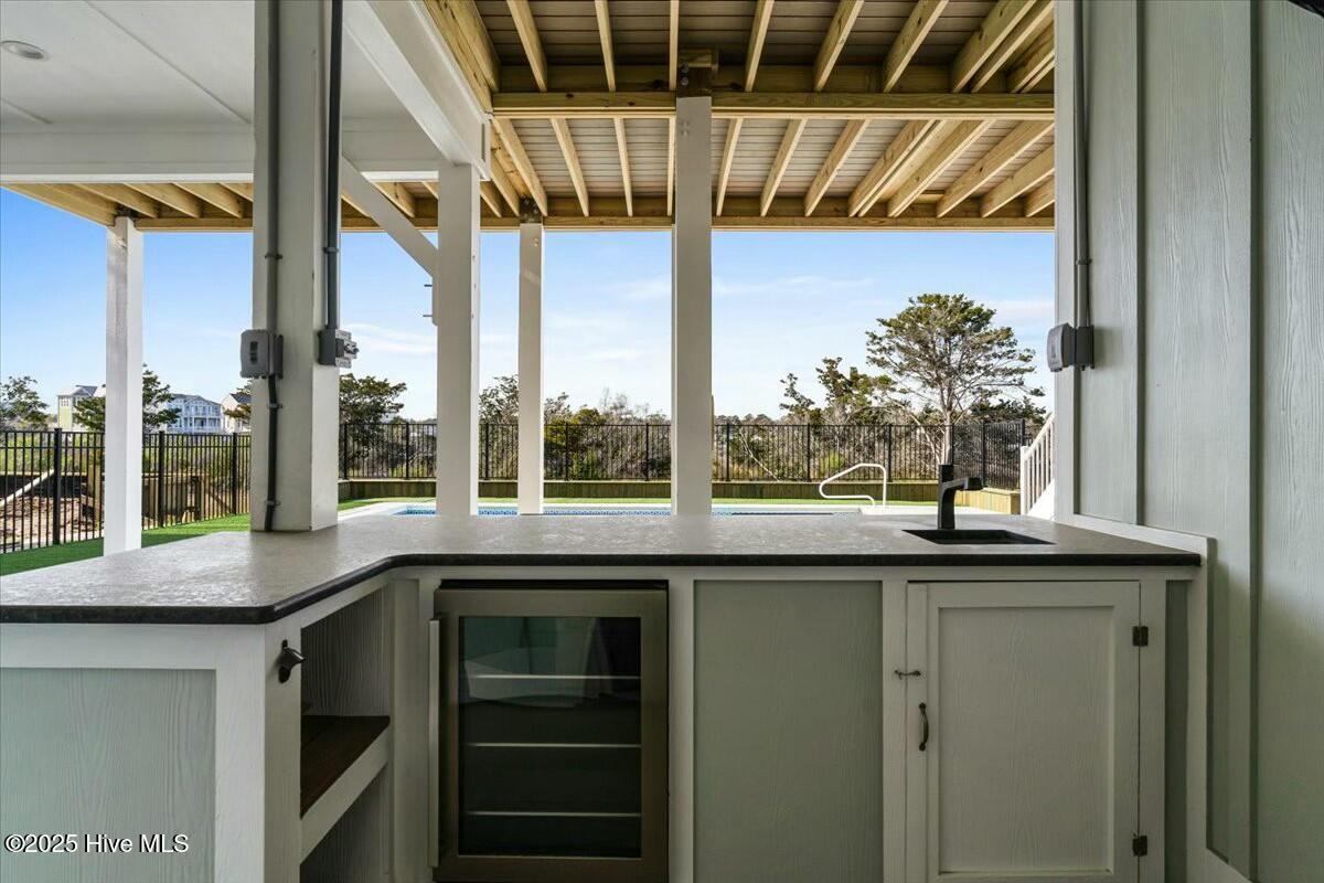 13 Moore Street Property Photo 35