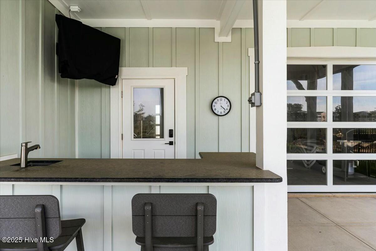 13 Moore Street Property Photo 37