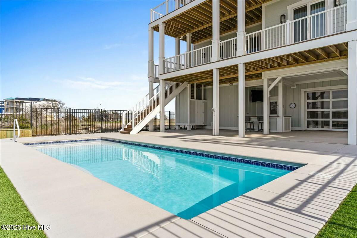 13 Moore Street Property Photo 39