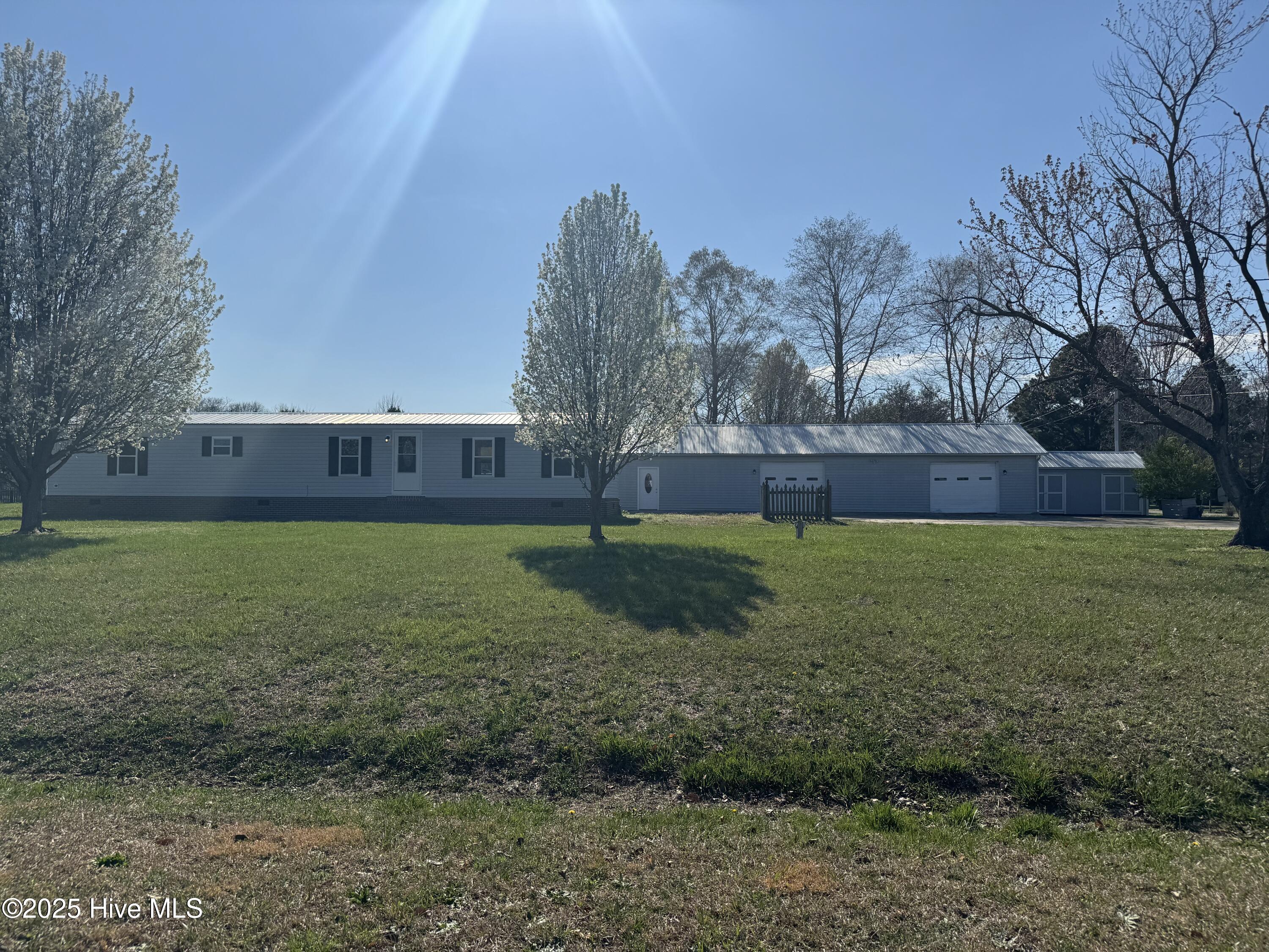 100 Dana Street Property Photo