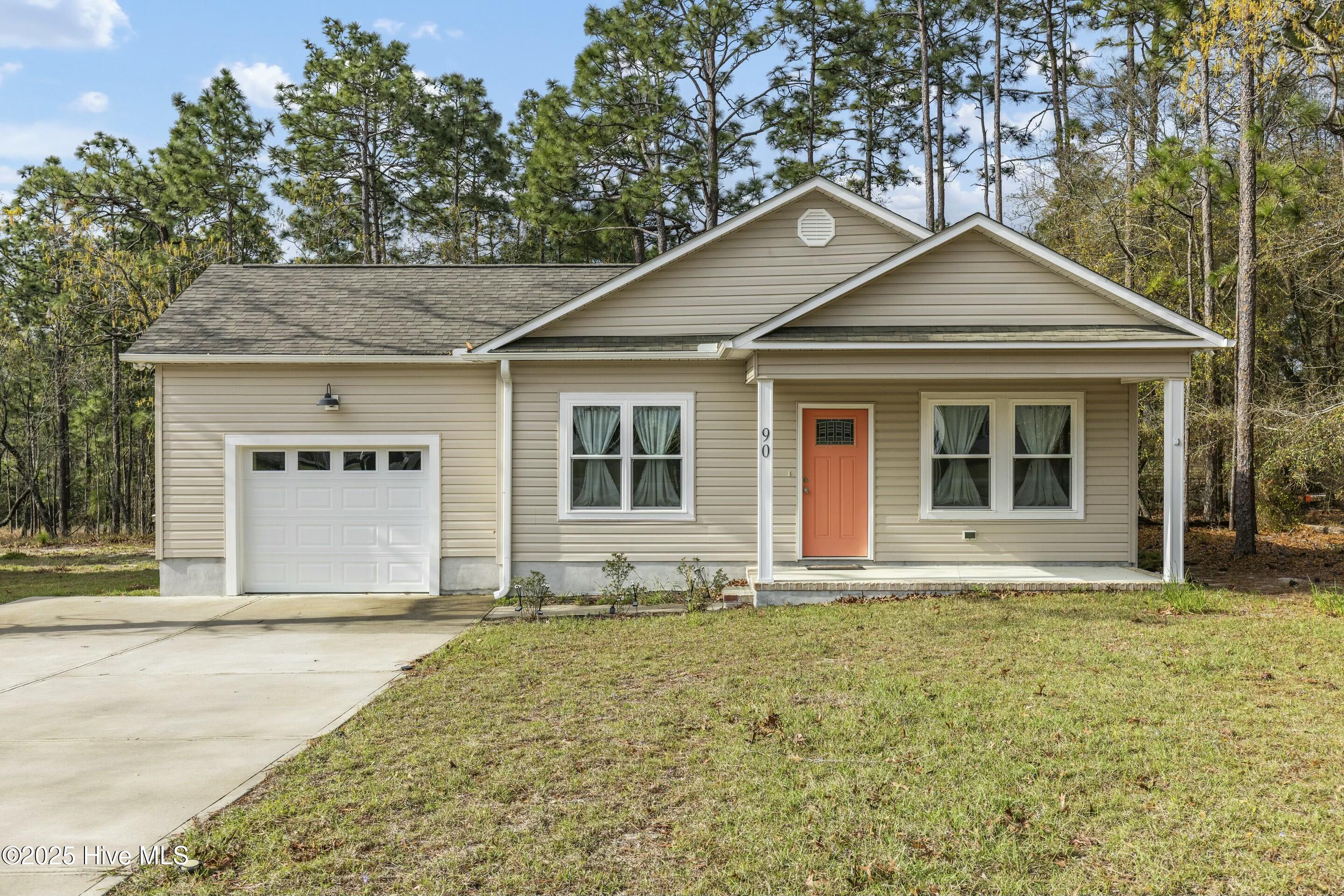 90 S High Point Road Property Photo 1