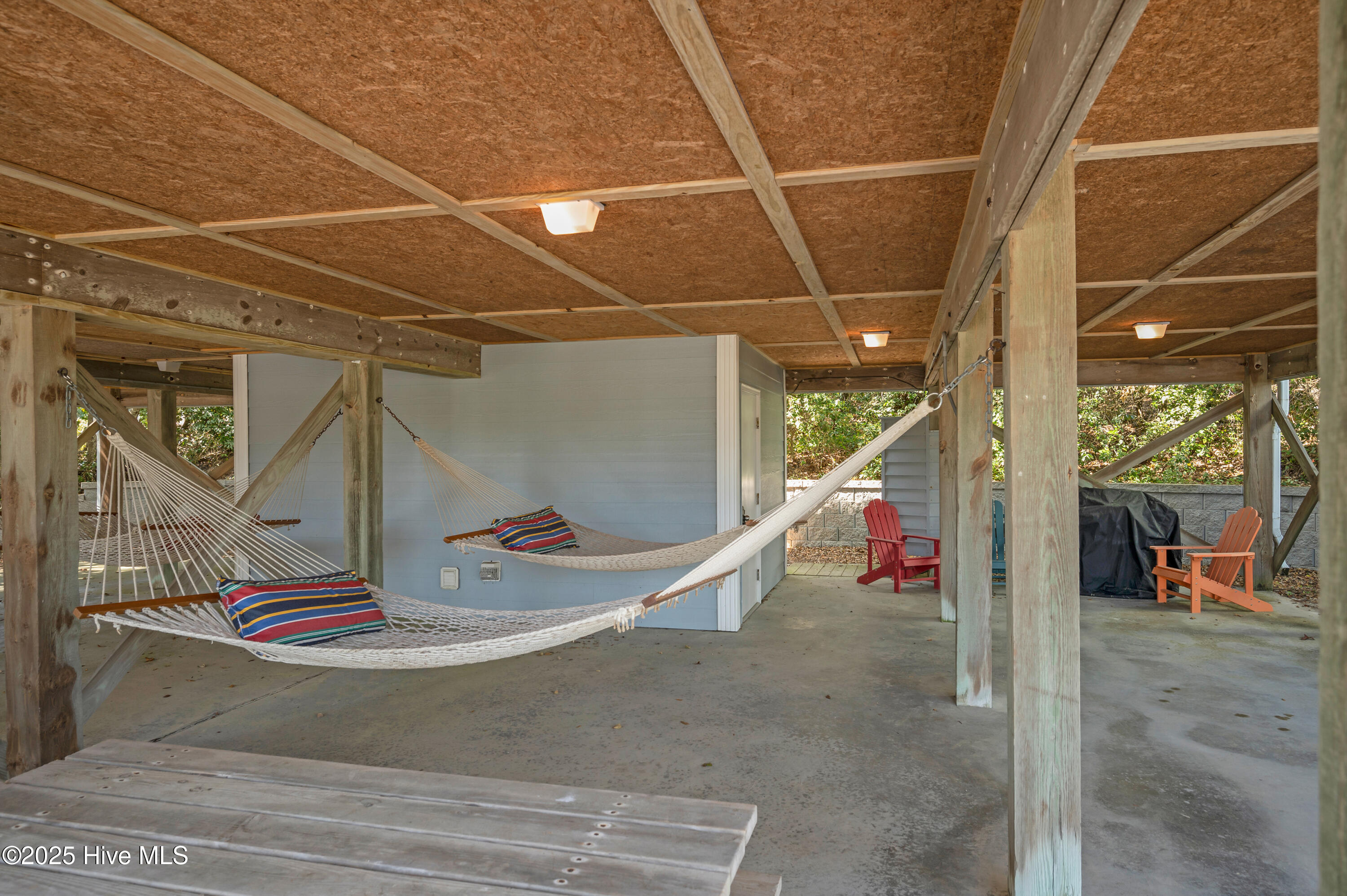 9308 Ocean Drive E & W Property Photo 17