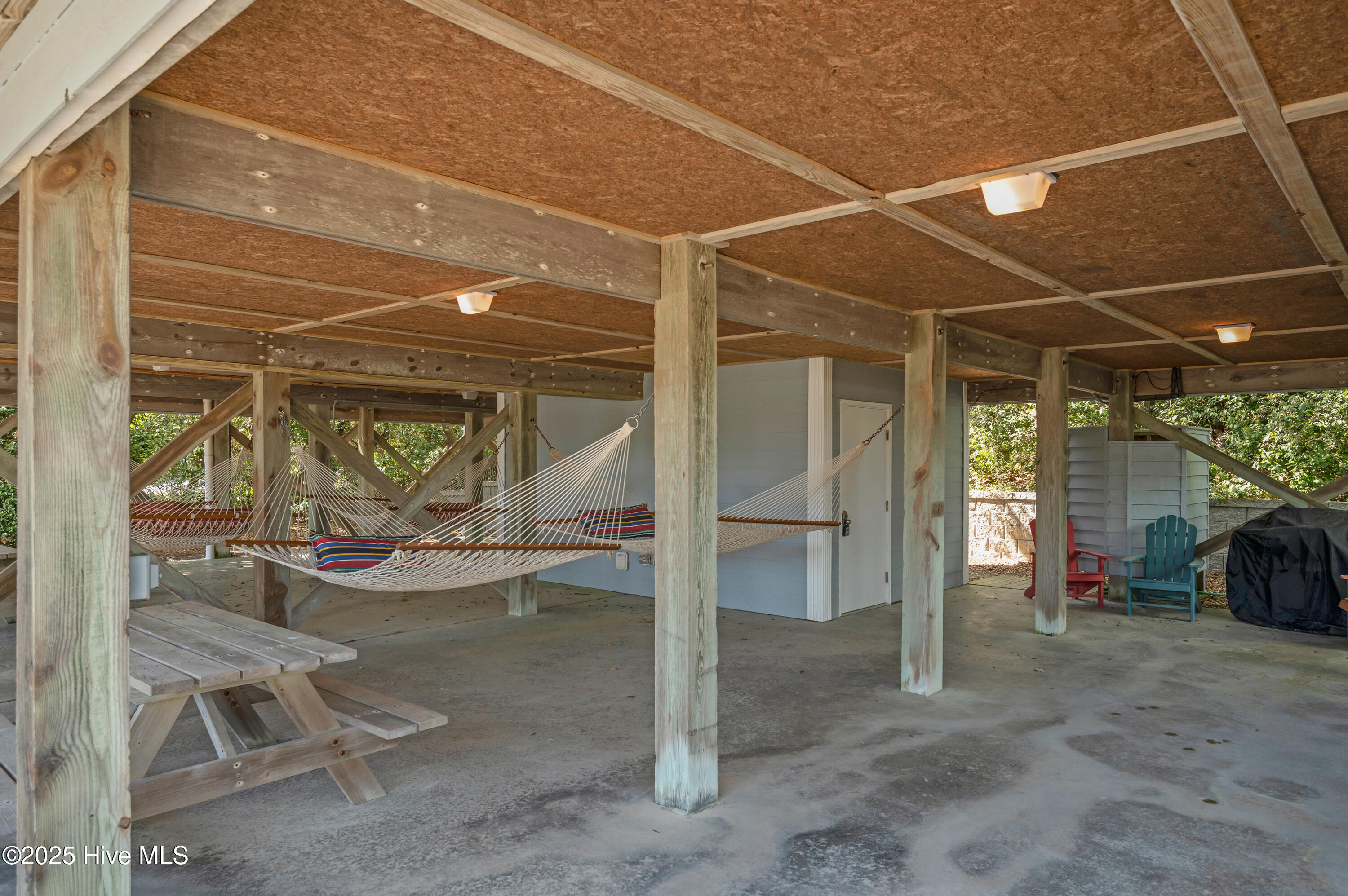 9308 Ocean Drive E & W Property Photo 18