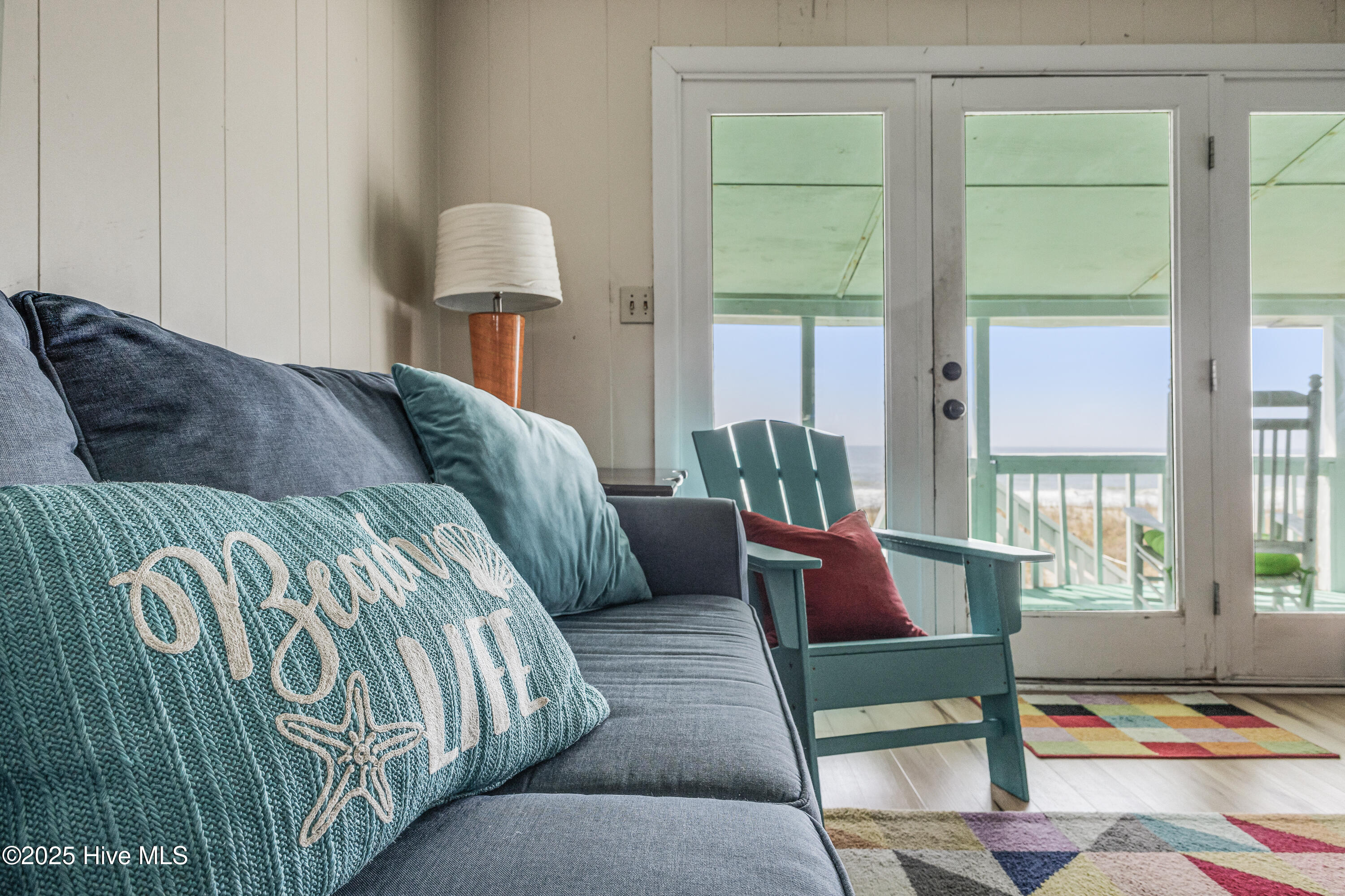 3325 W Beach Drive Property Photo 15