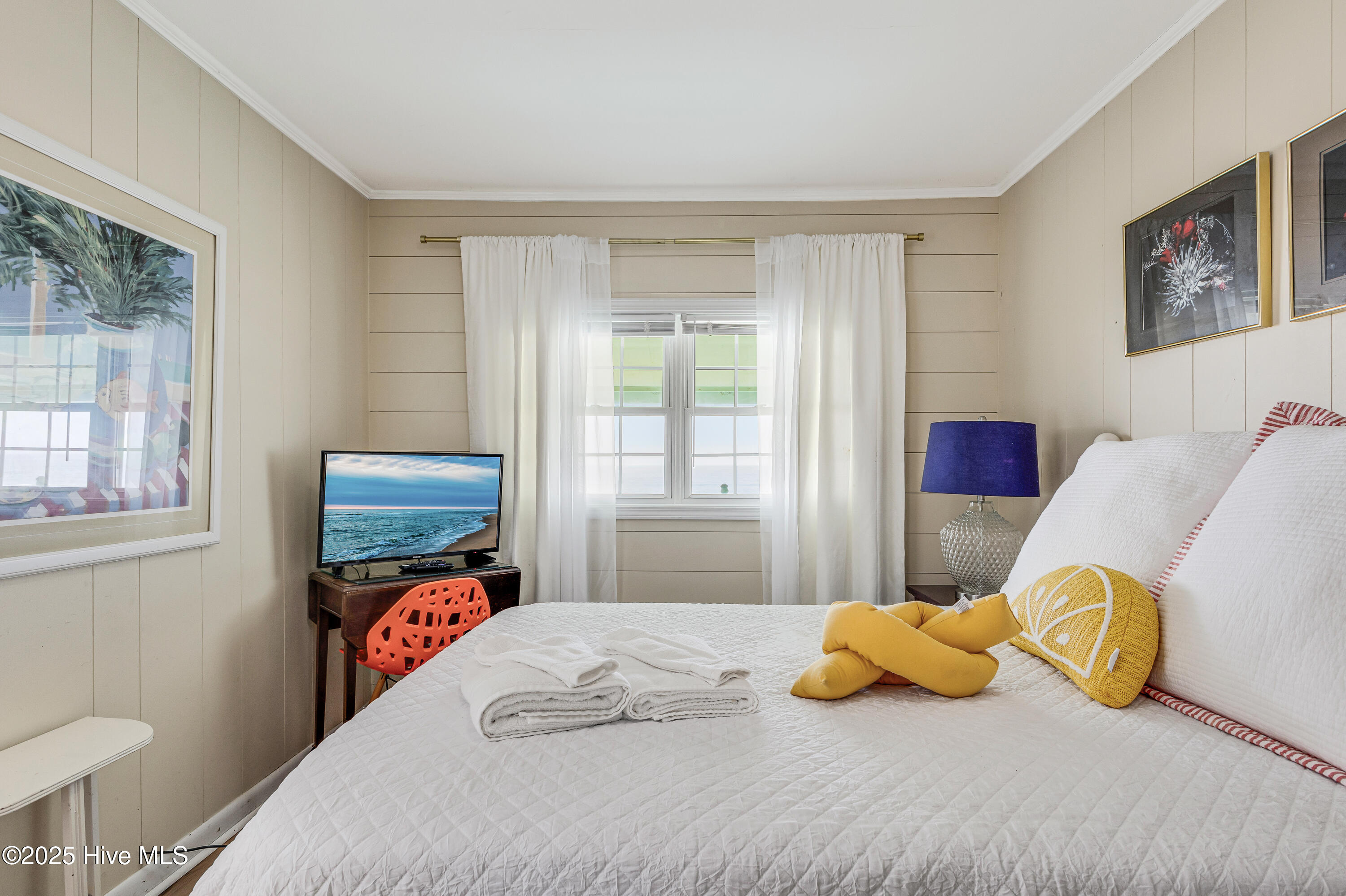 3325 W Beach Drive Property Photo 21