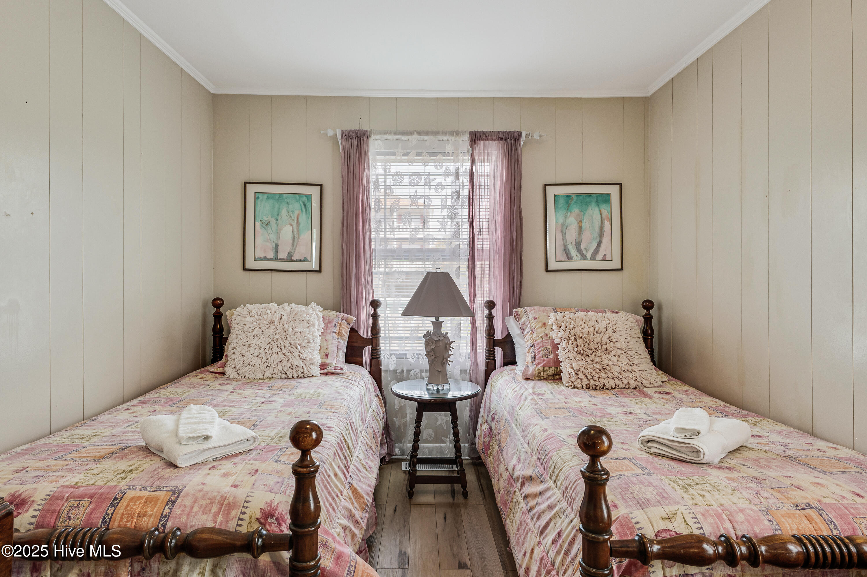 3325 W Beach Drive Property Photo 29