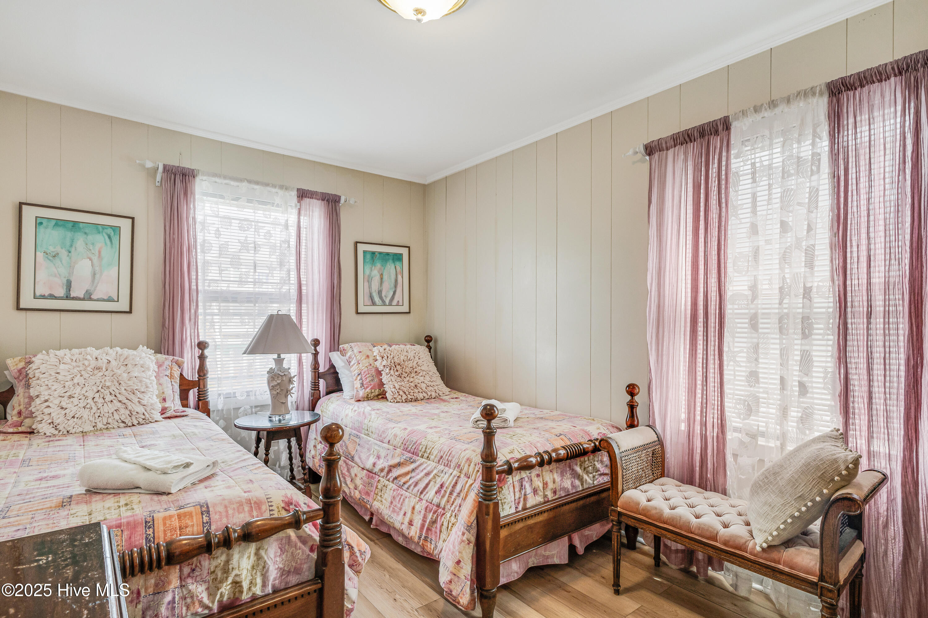 3325 W Beach Drive Property Photo 30