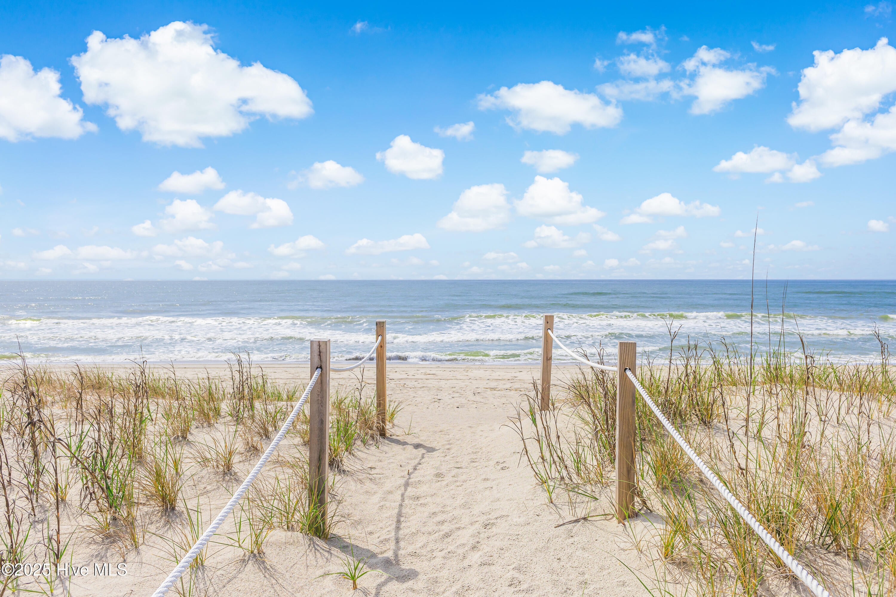 3325 W Beach Drive Property Photo 38