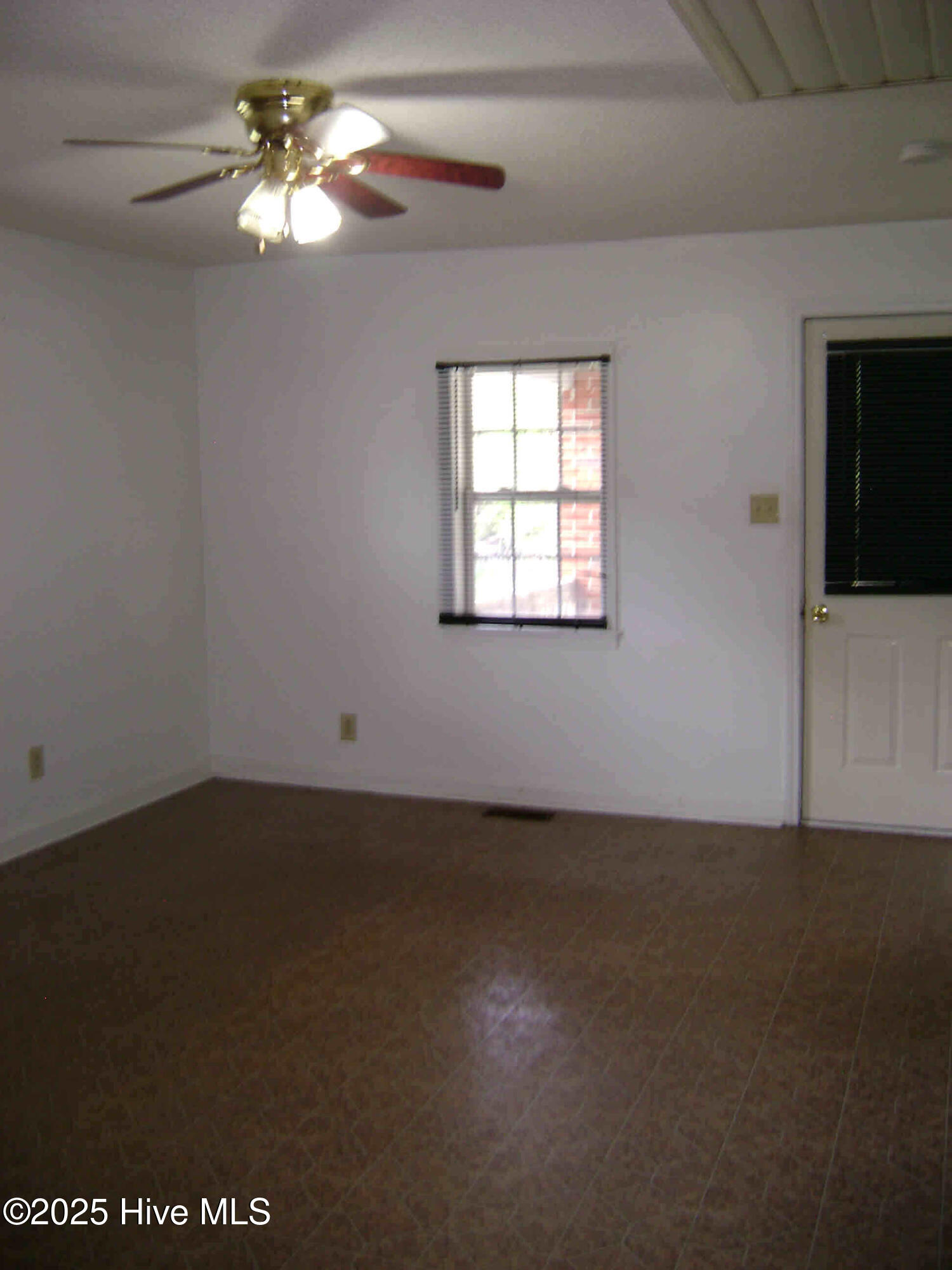 215 North Street Property Photo 2