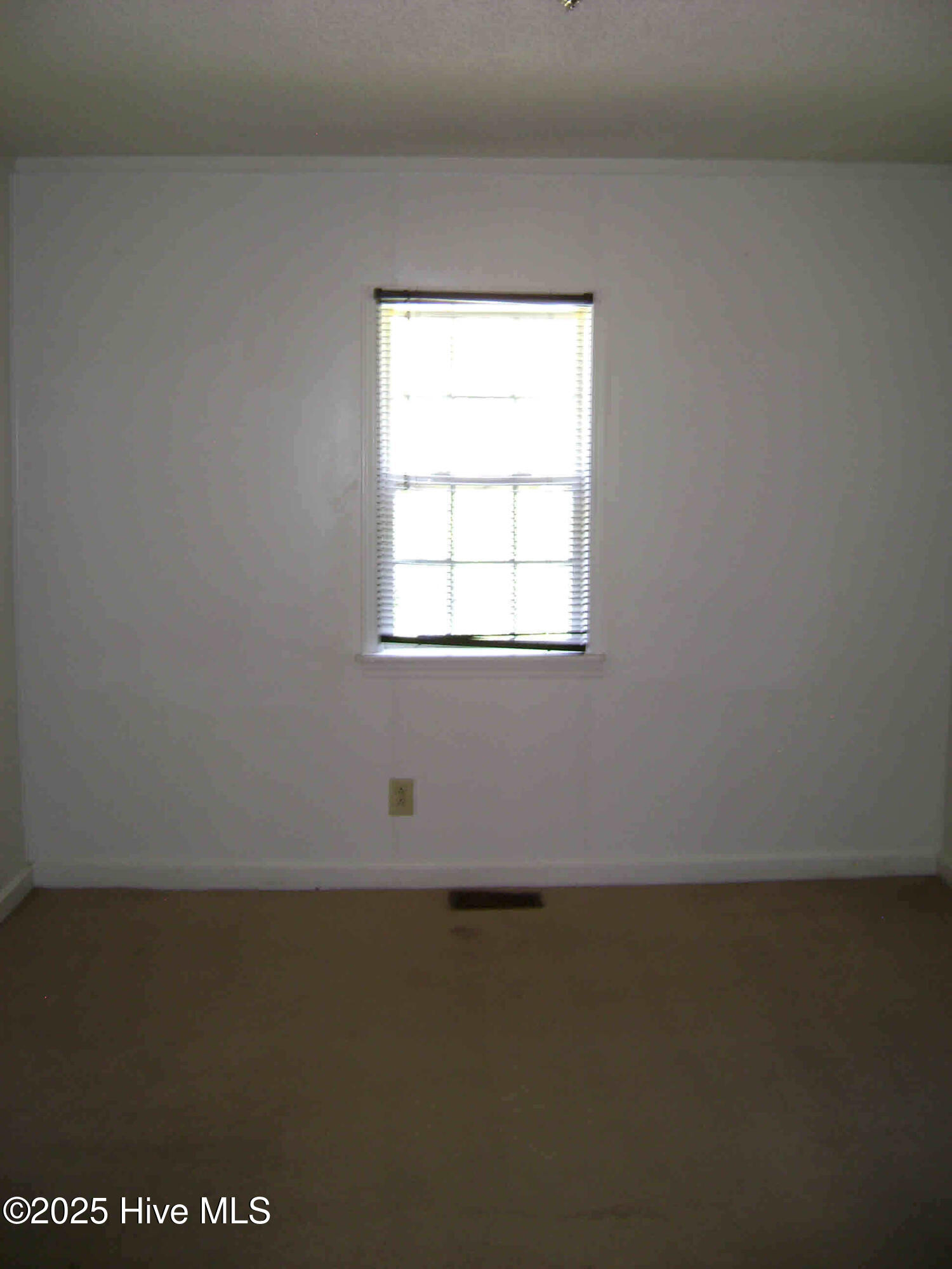 215 North Street Property Photo 7