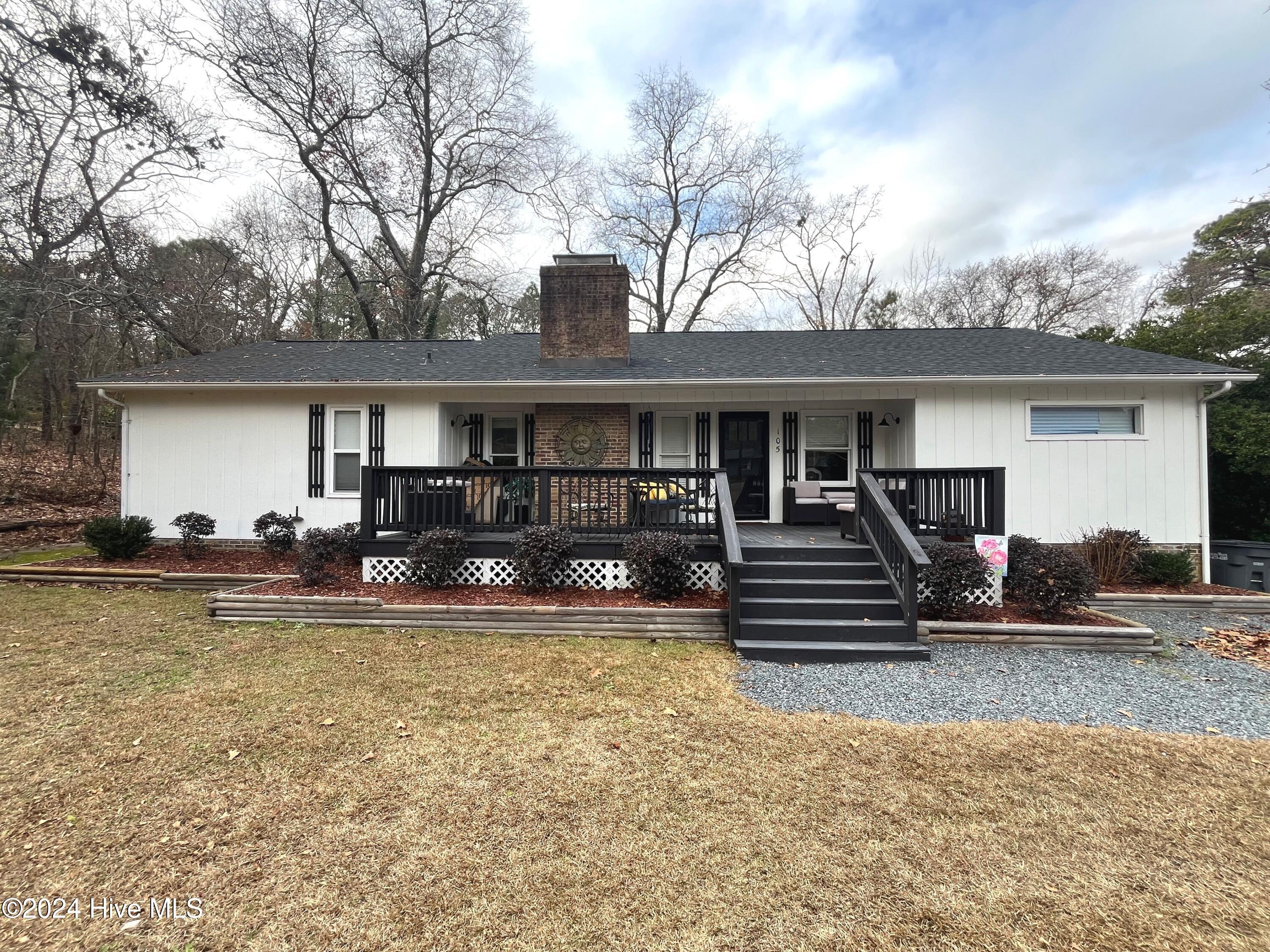 105 Scuppernong Court Property Photo
