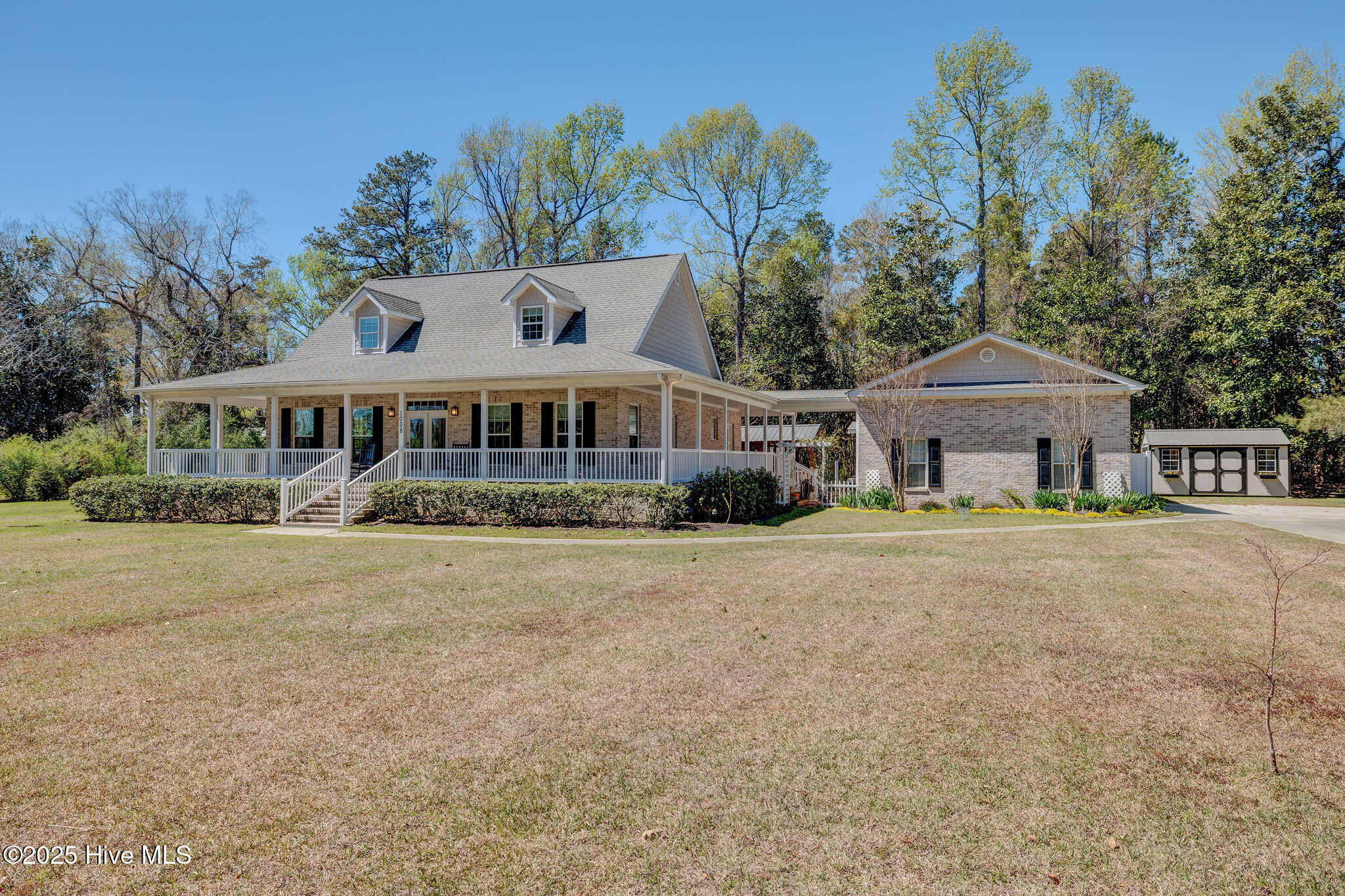 1008 Elm Street Property Photo