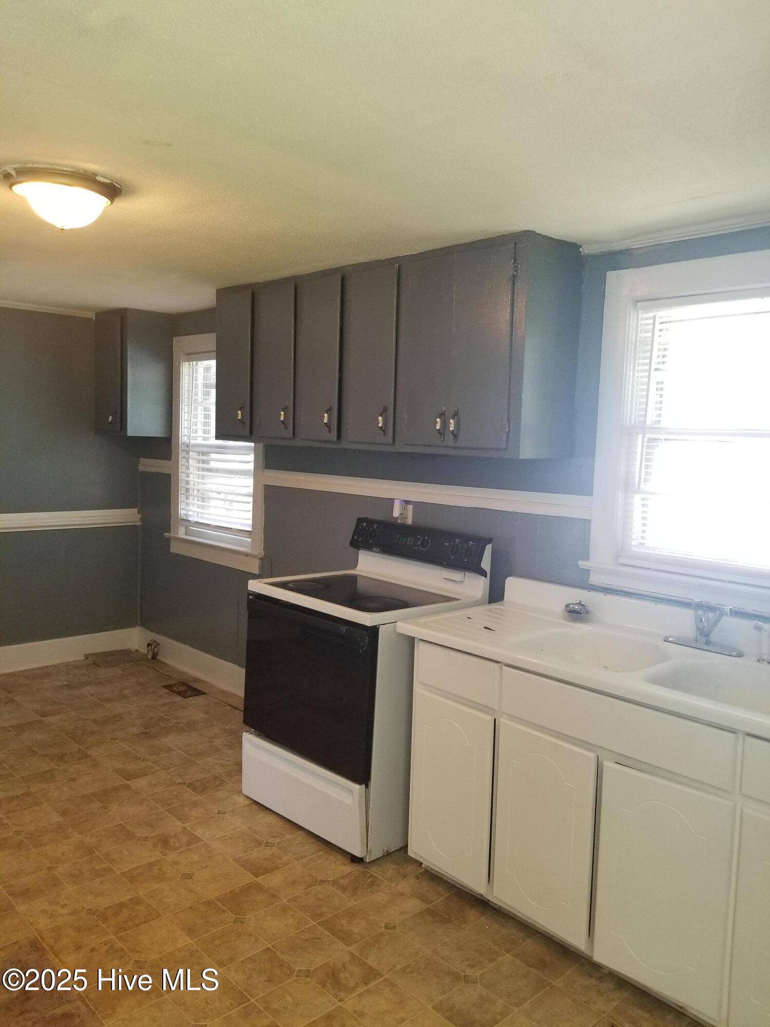 403 Jamesville Road Property Photo 5