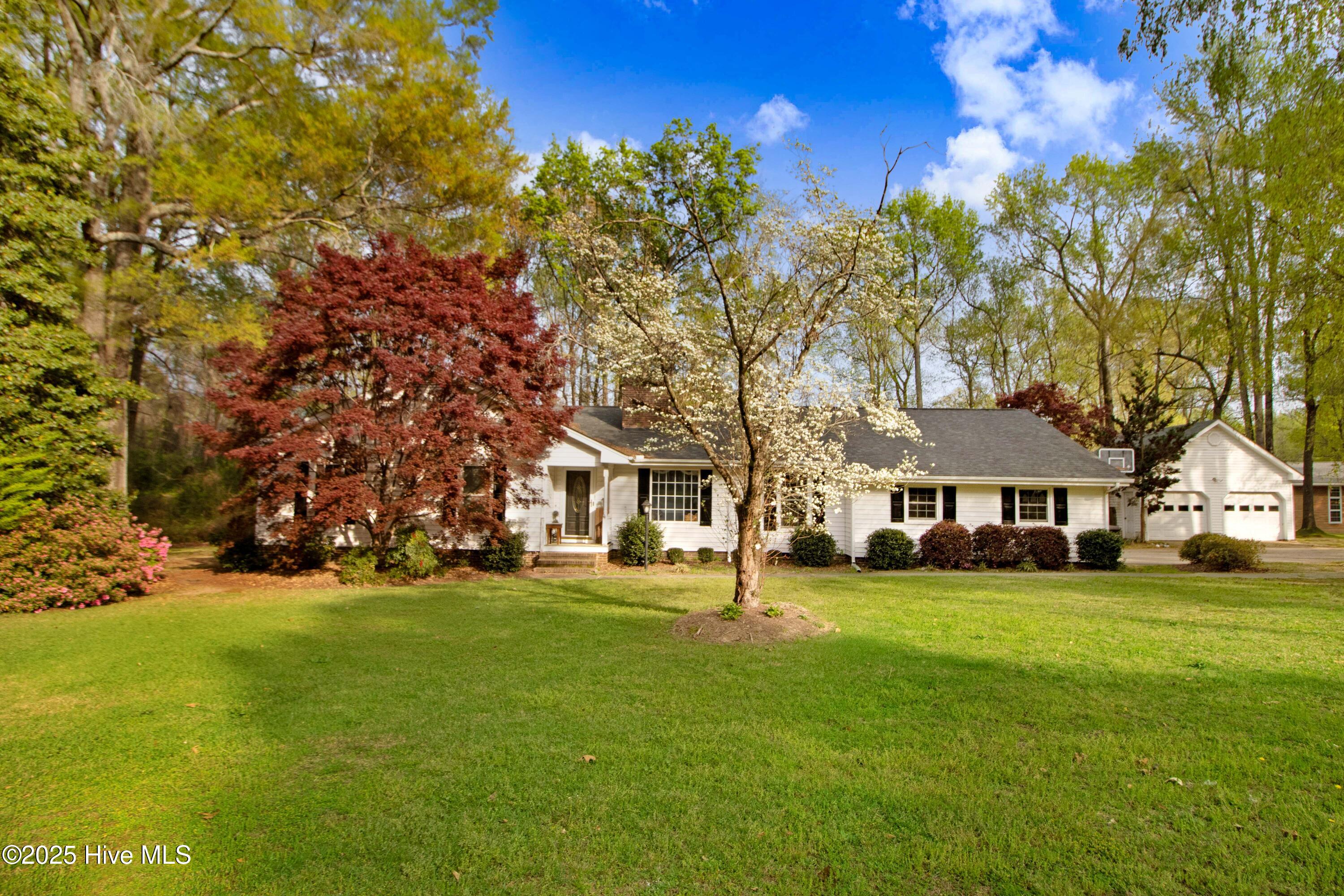 107 Riverbend Place Property Photo
