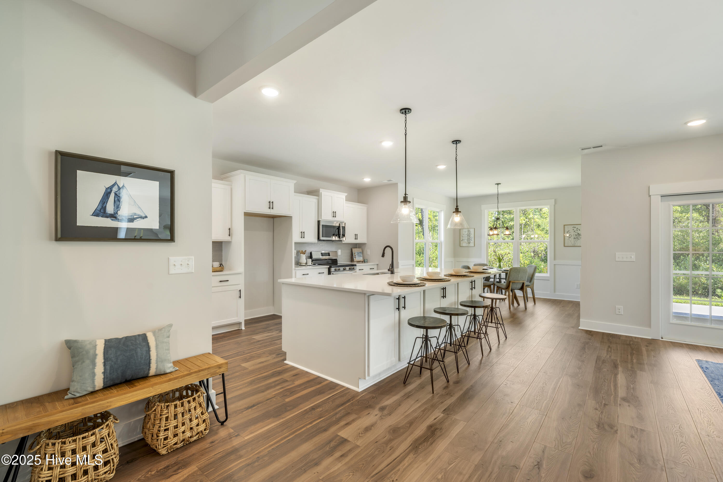 19 S Bandwheel Way Property Photo 3