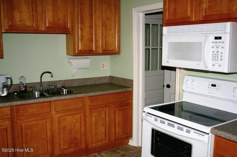 202 W Church Street Property Photo 8
