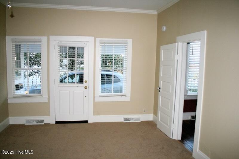 202 W Church Street Property Photo 9
