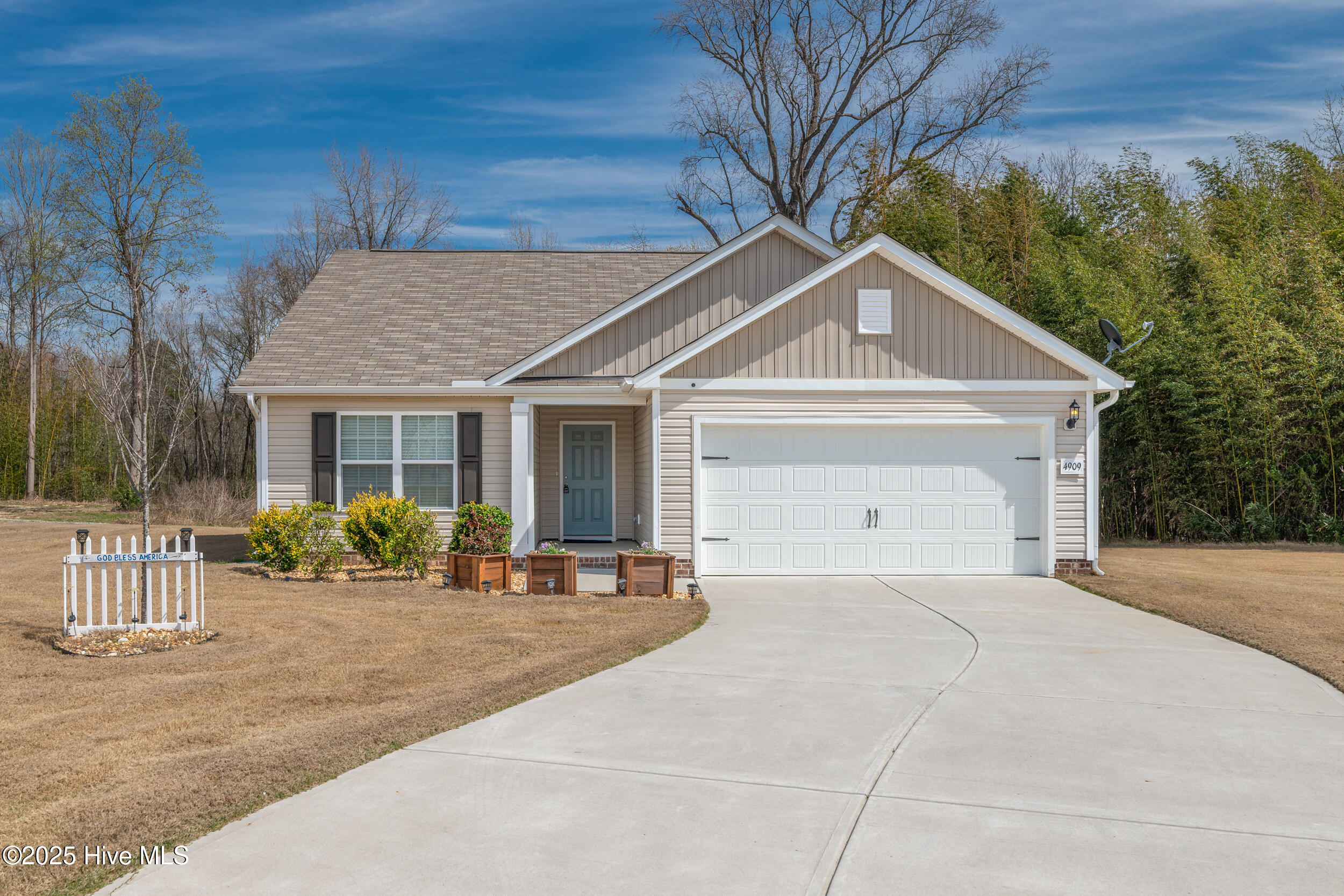 4909 Mallard Lane Property Photo