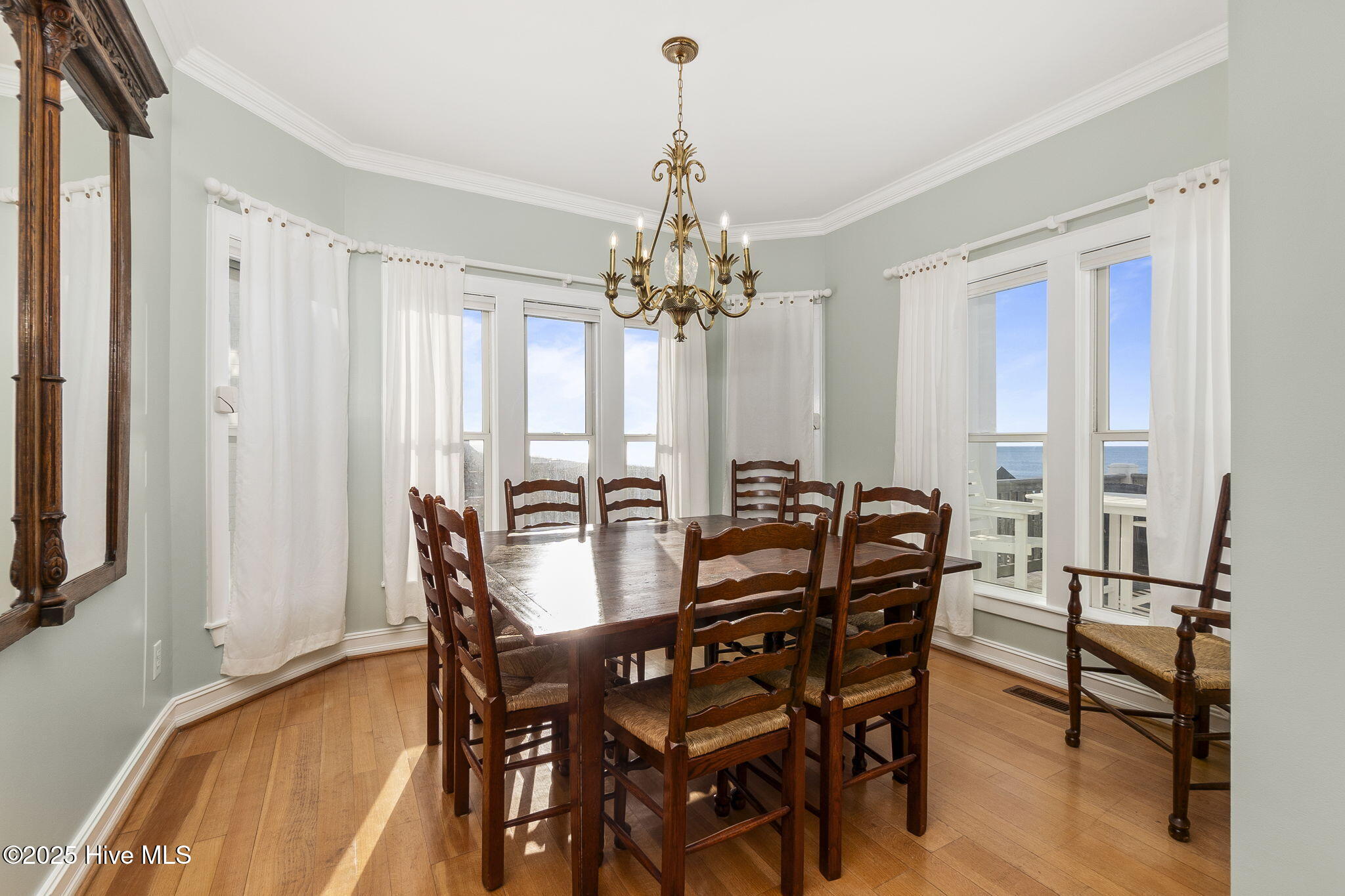 3107 Ocean Drive Property Photo 6