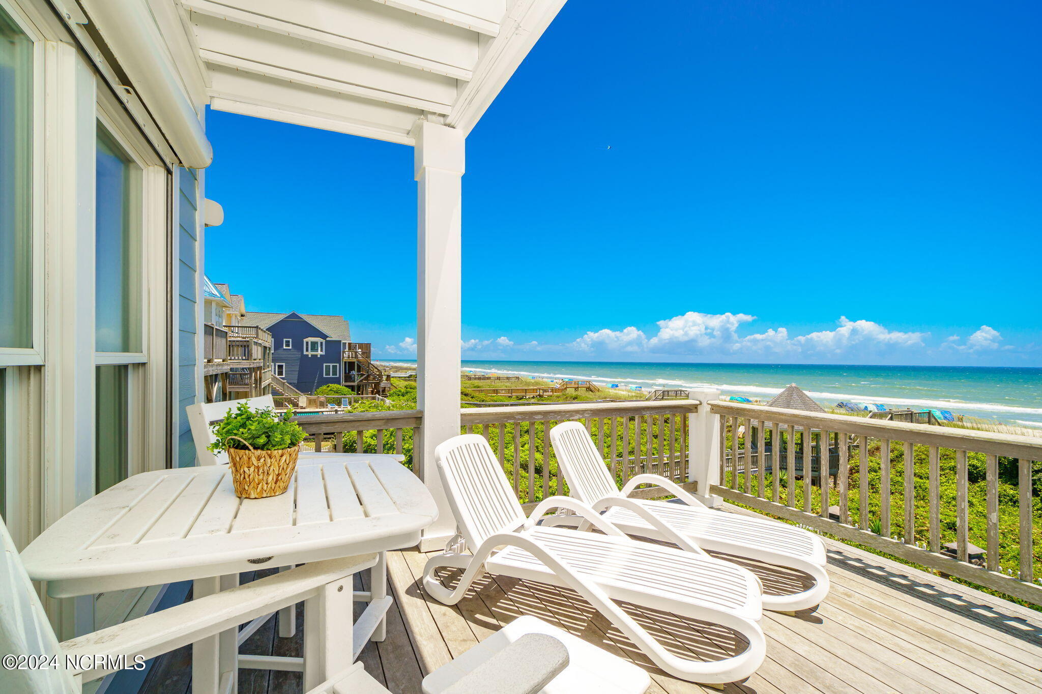 3107 Ocean Drive Property Photo 23