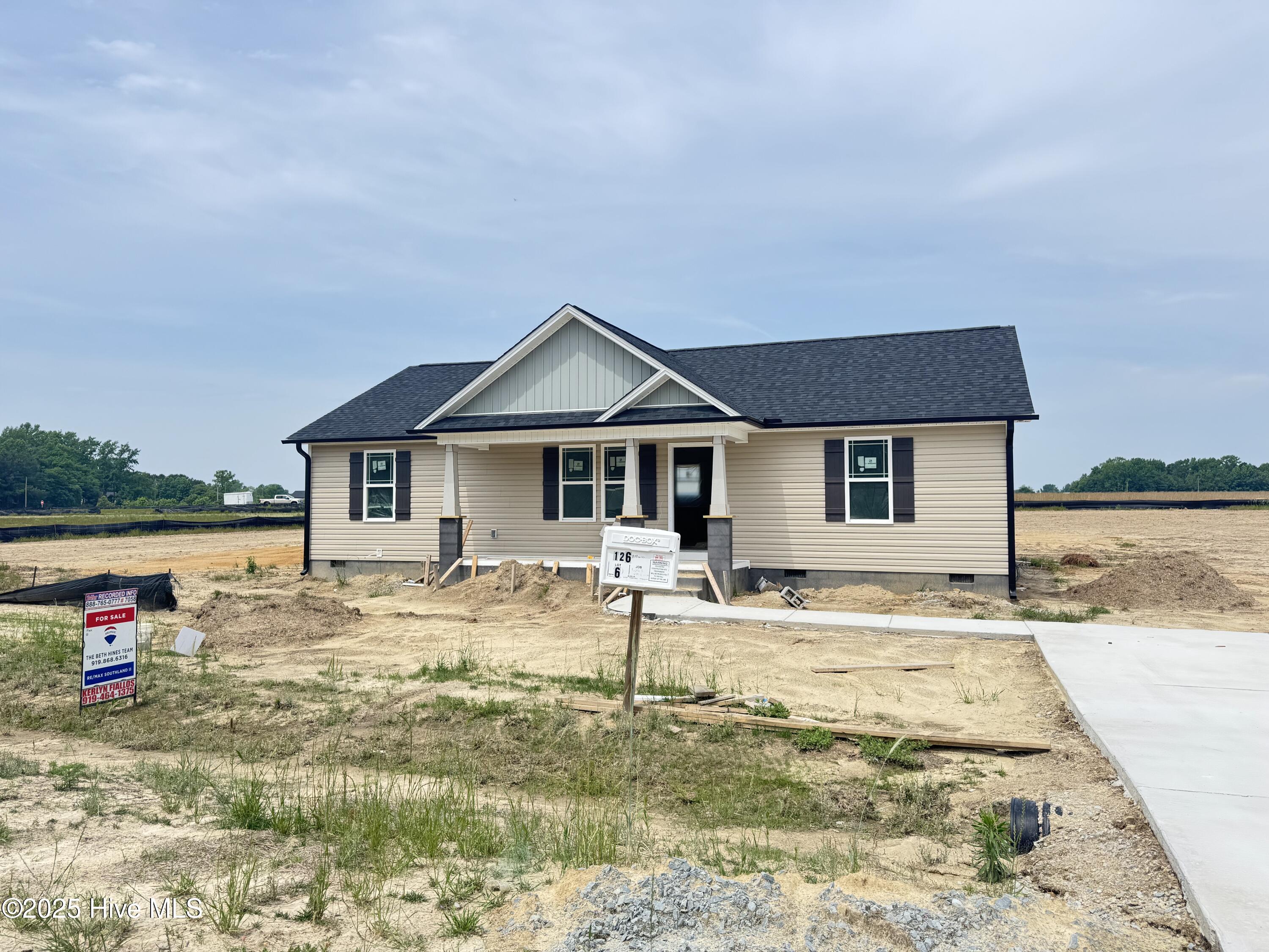 129 Grace Pond Avenue Property Photo