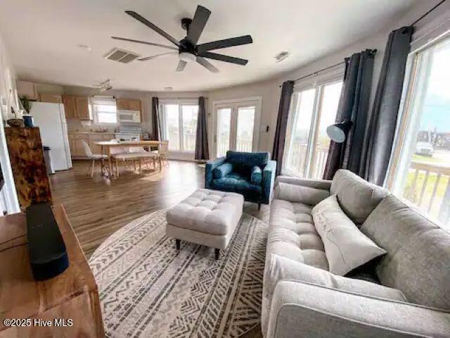 3045 Island Drive Property Photo 3