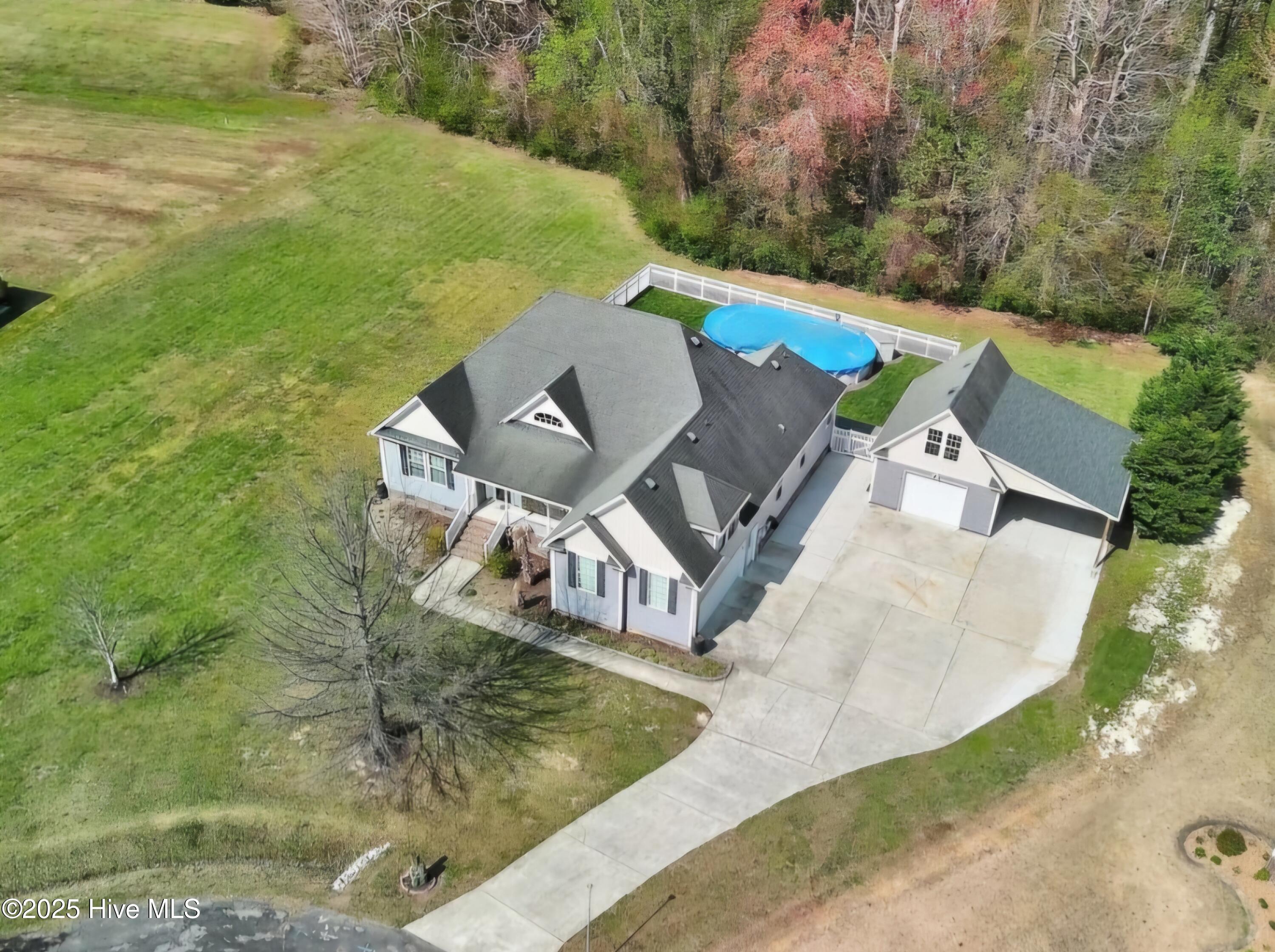 103 Whistling Duck Court Property Photo