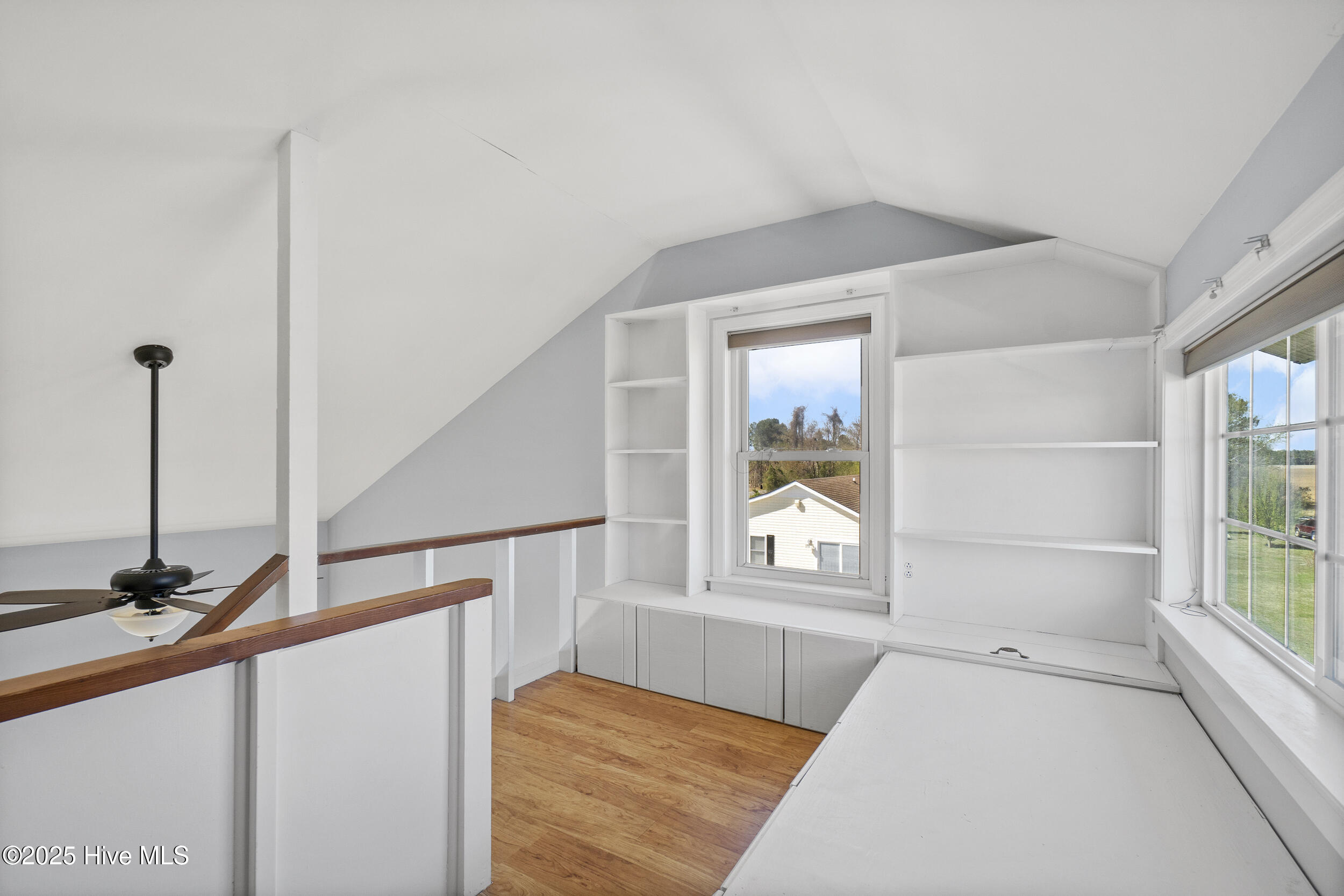 187 Soundside Drive Property Photo 29