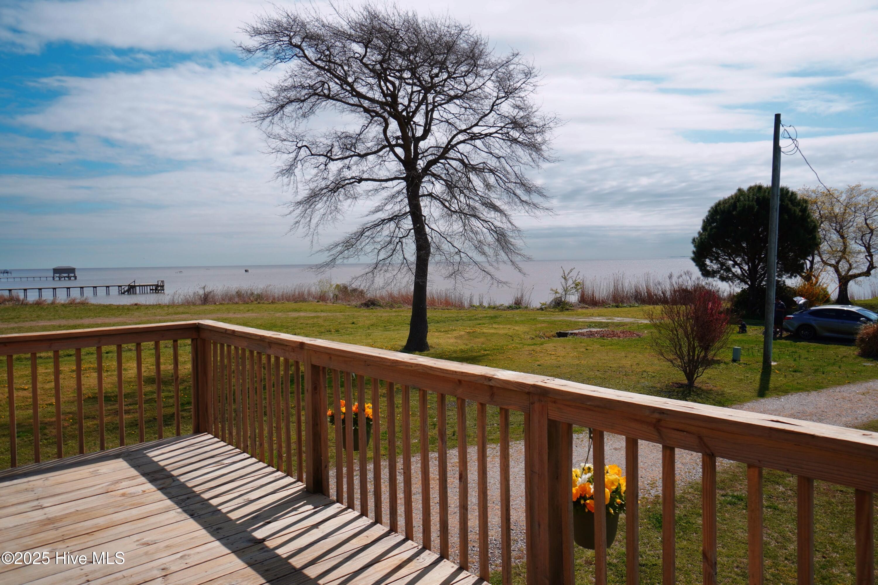 187 Soundside Drive Property Photo 47