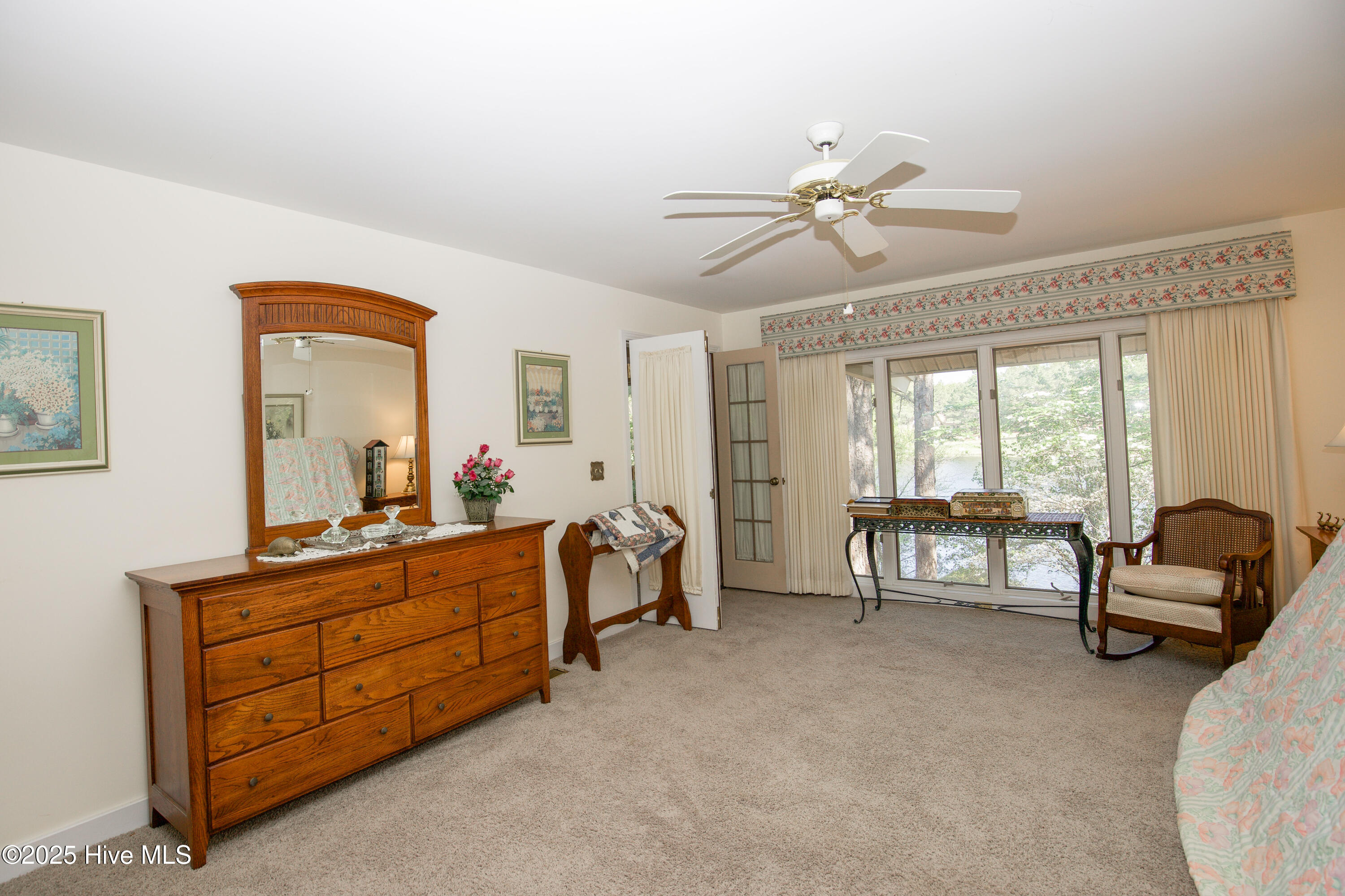 136 Lancashire Lane Property Photo 3