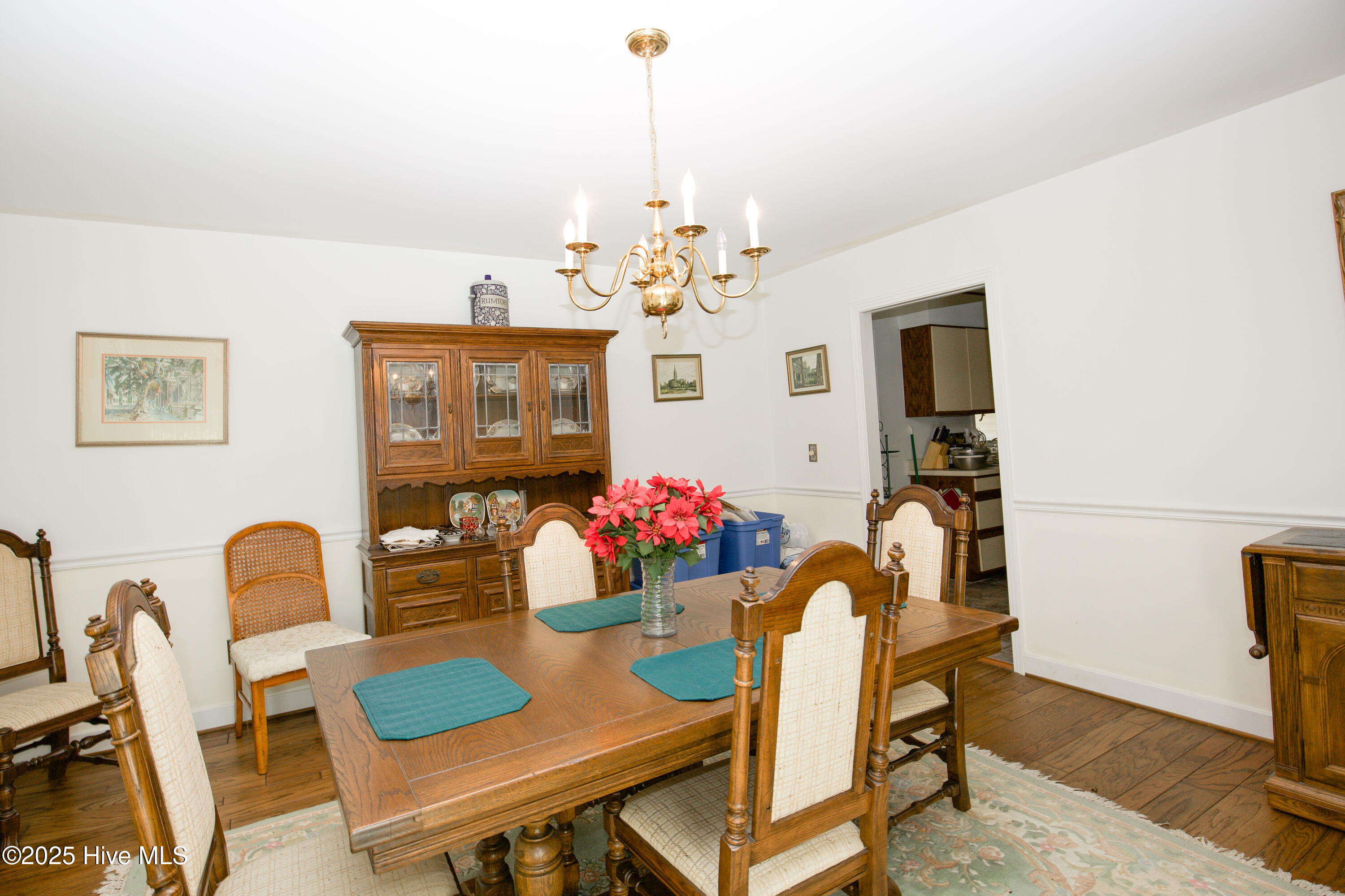 136 Lancashire Lane Property Photo 9