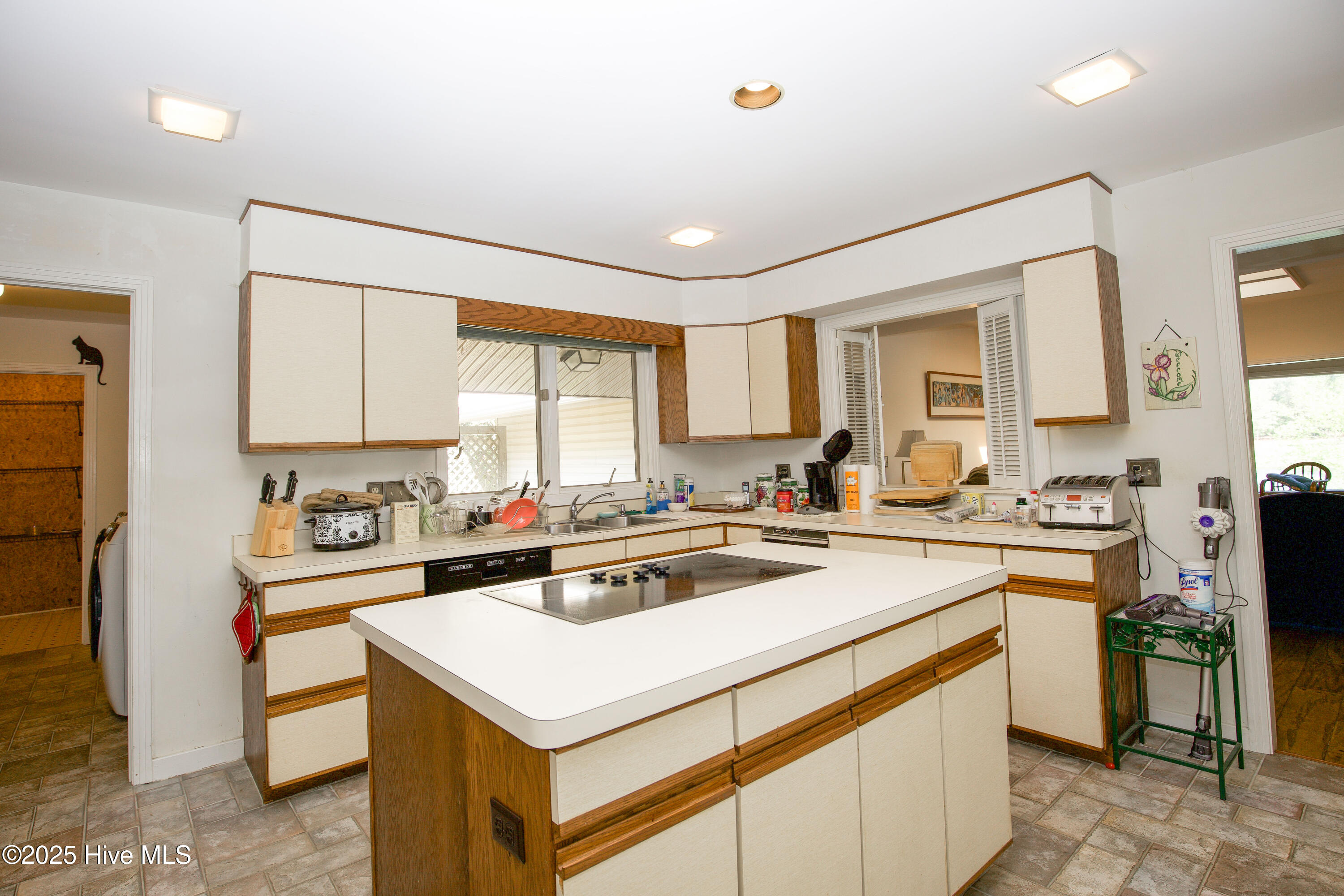 136 Lancashire Lane Property Photo 11