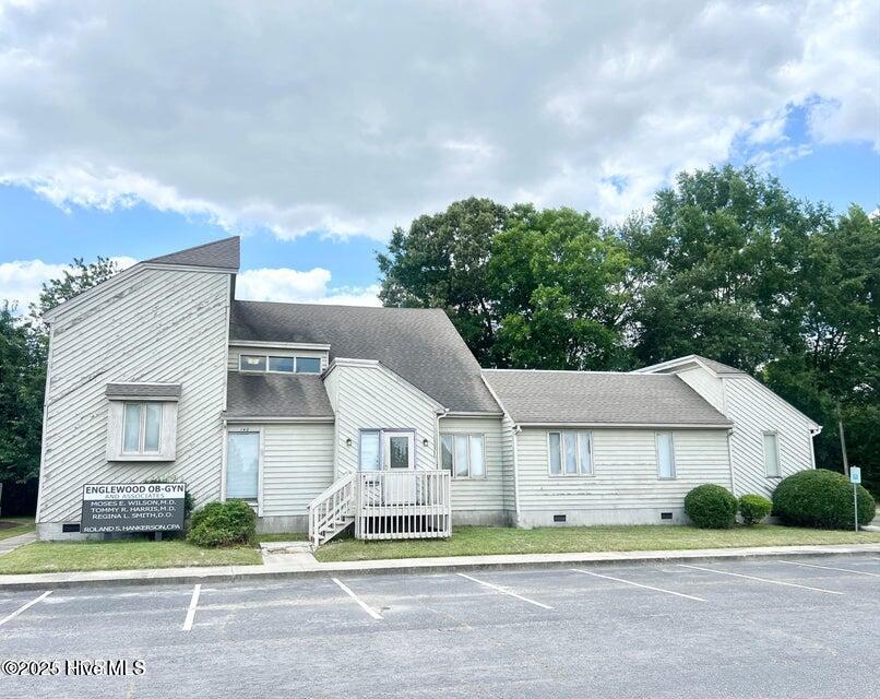 140 N Englewood Drive Property Photo 1