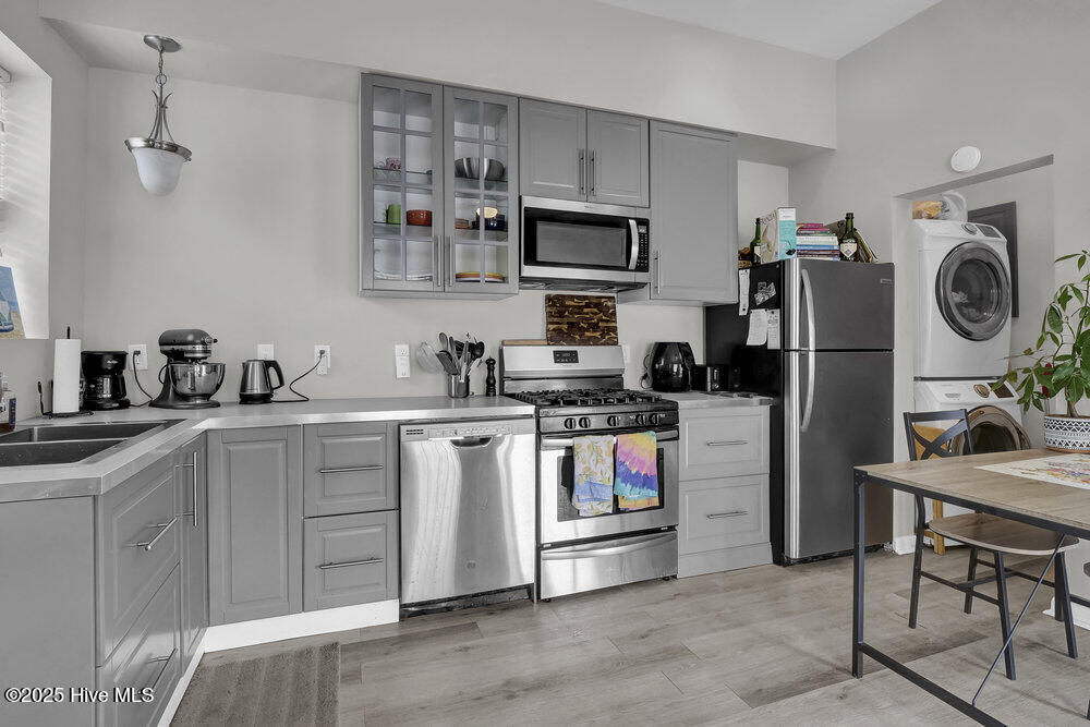 2020 Princess Place Drive Property Photo 14