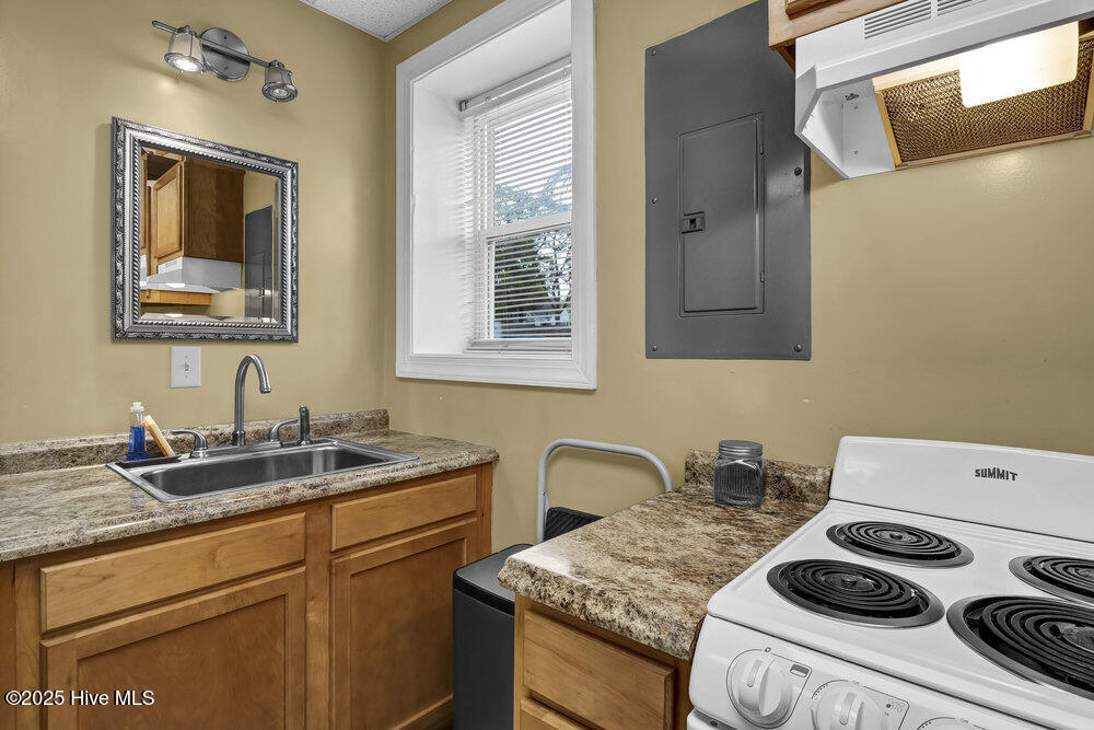 2020 Princess Place Drive Property Photo 38