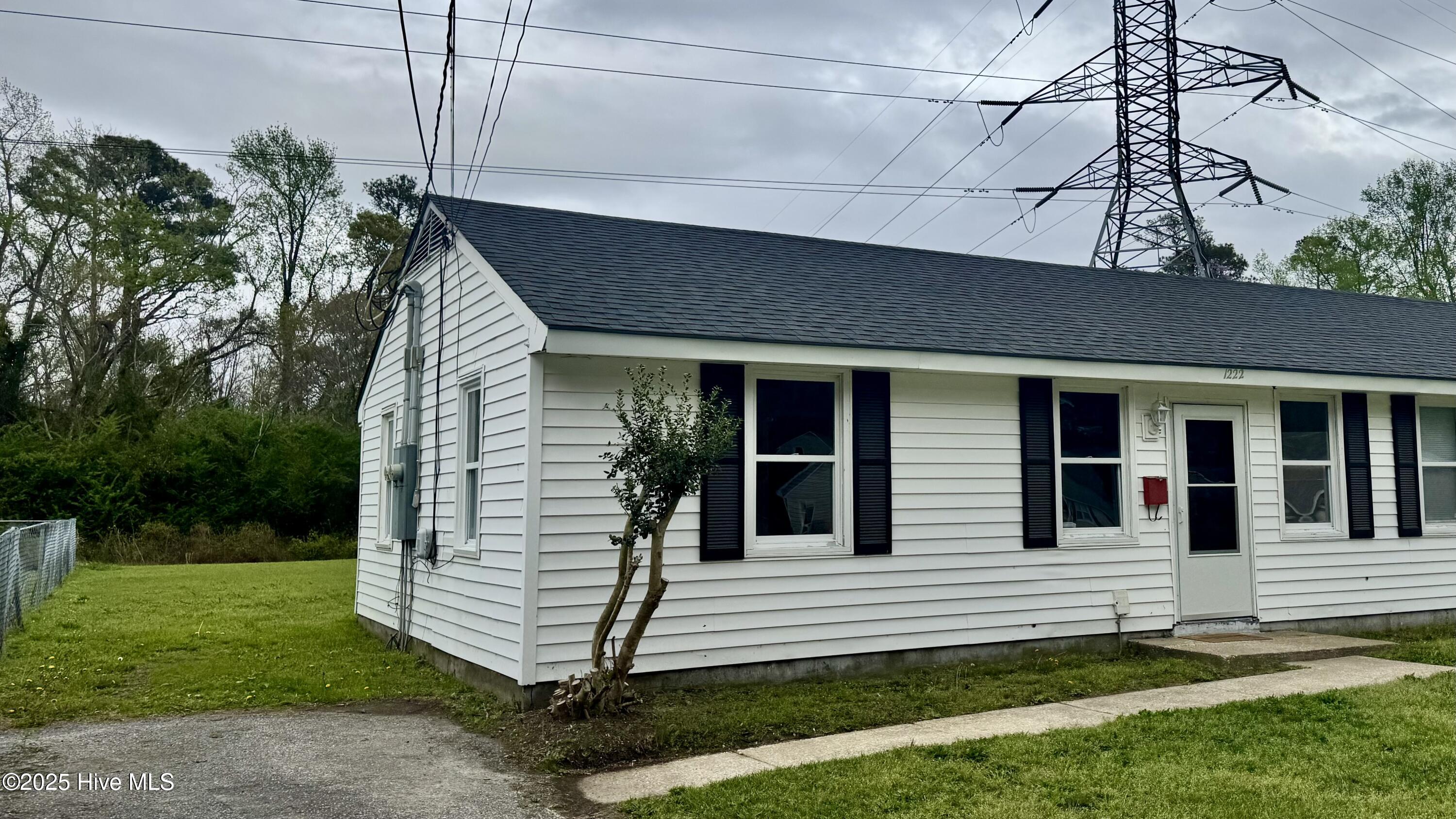 1222 Davis Street Property Photo