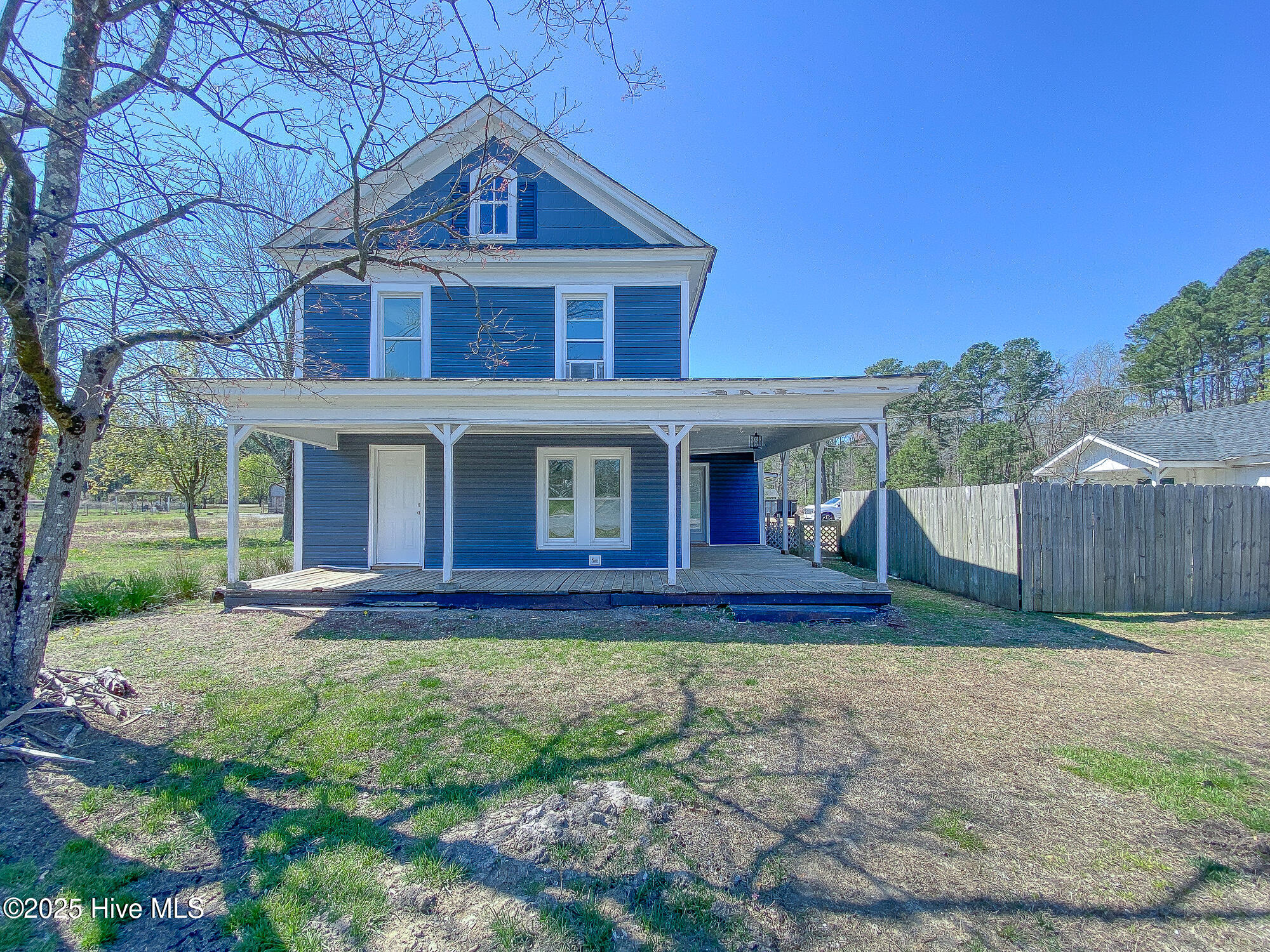 1432 Us 158 Property Photo 1